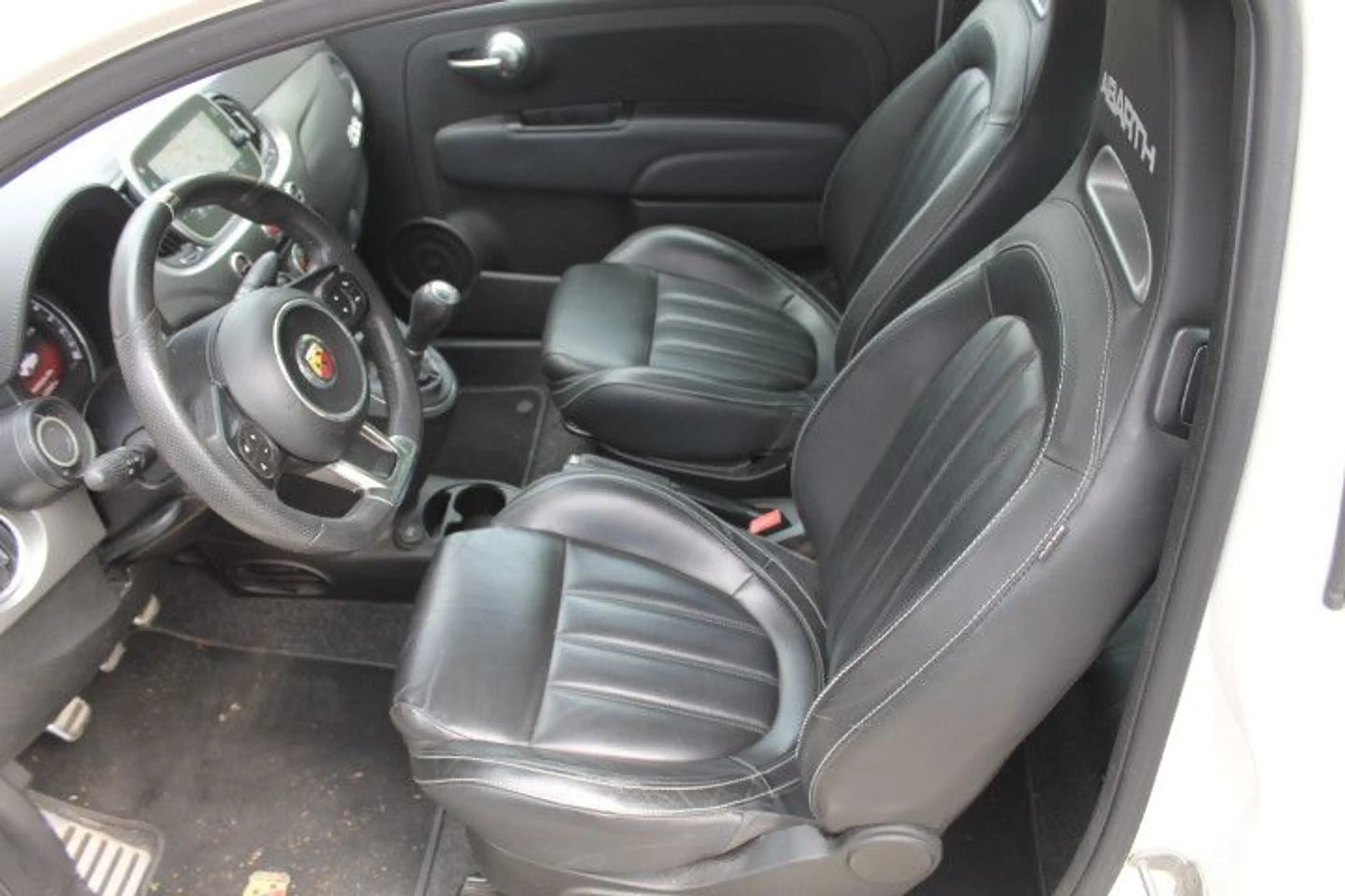 Abarth 500 595 Pista — photo 13