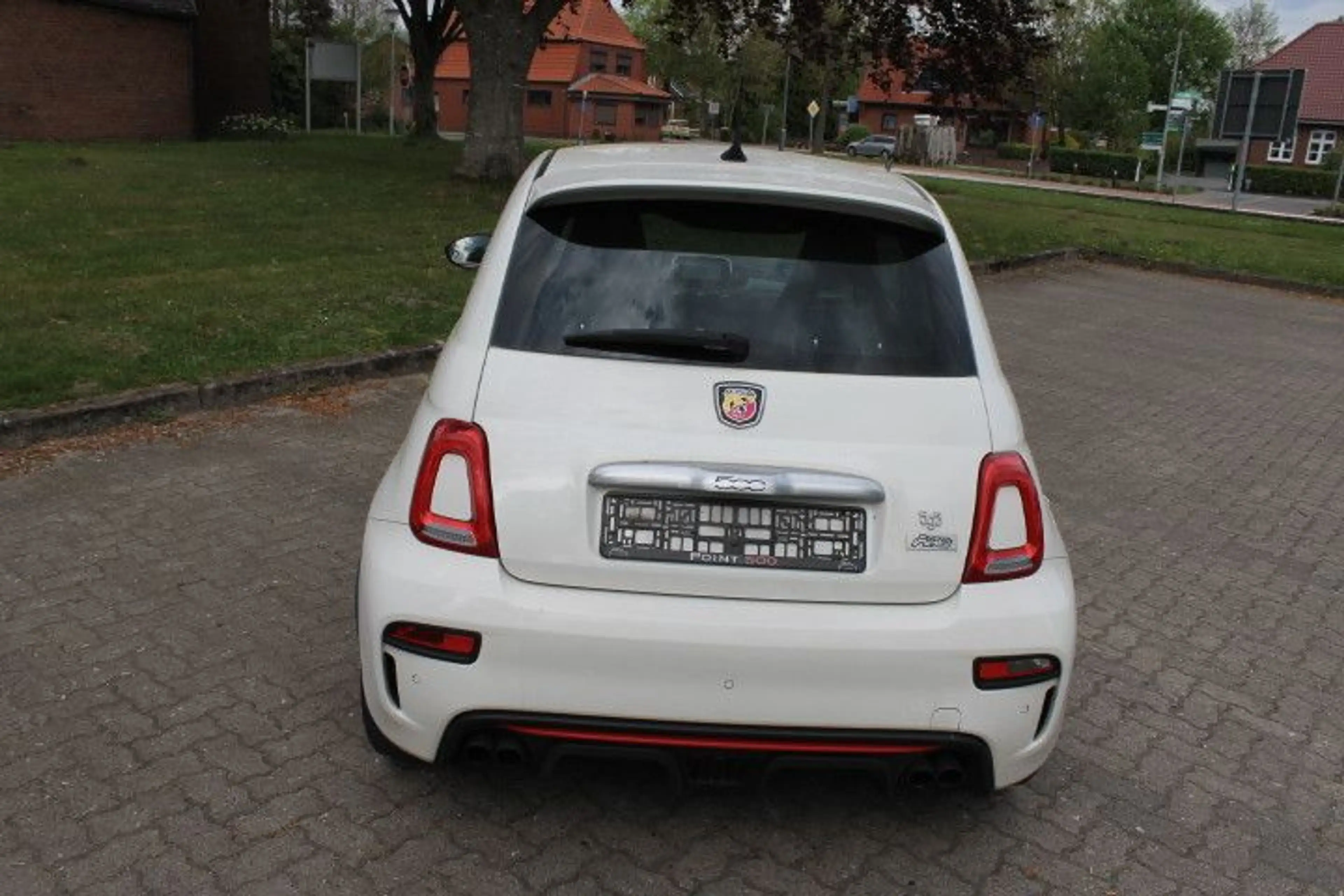 Abarth 500 595 Pista — photo 10