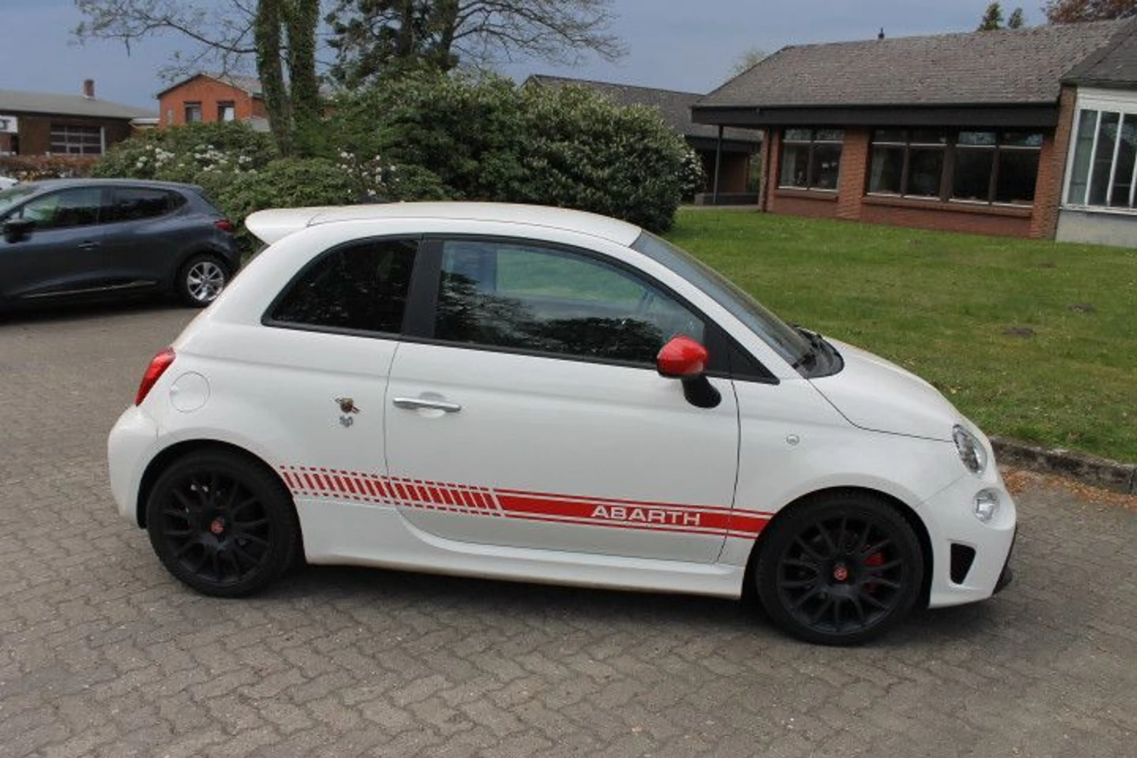 Abarth 500 595 Pista — photo 2