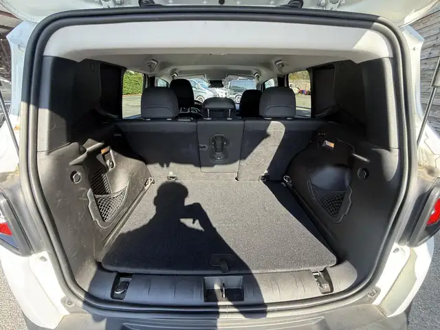 Jeep Renegade view 6