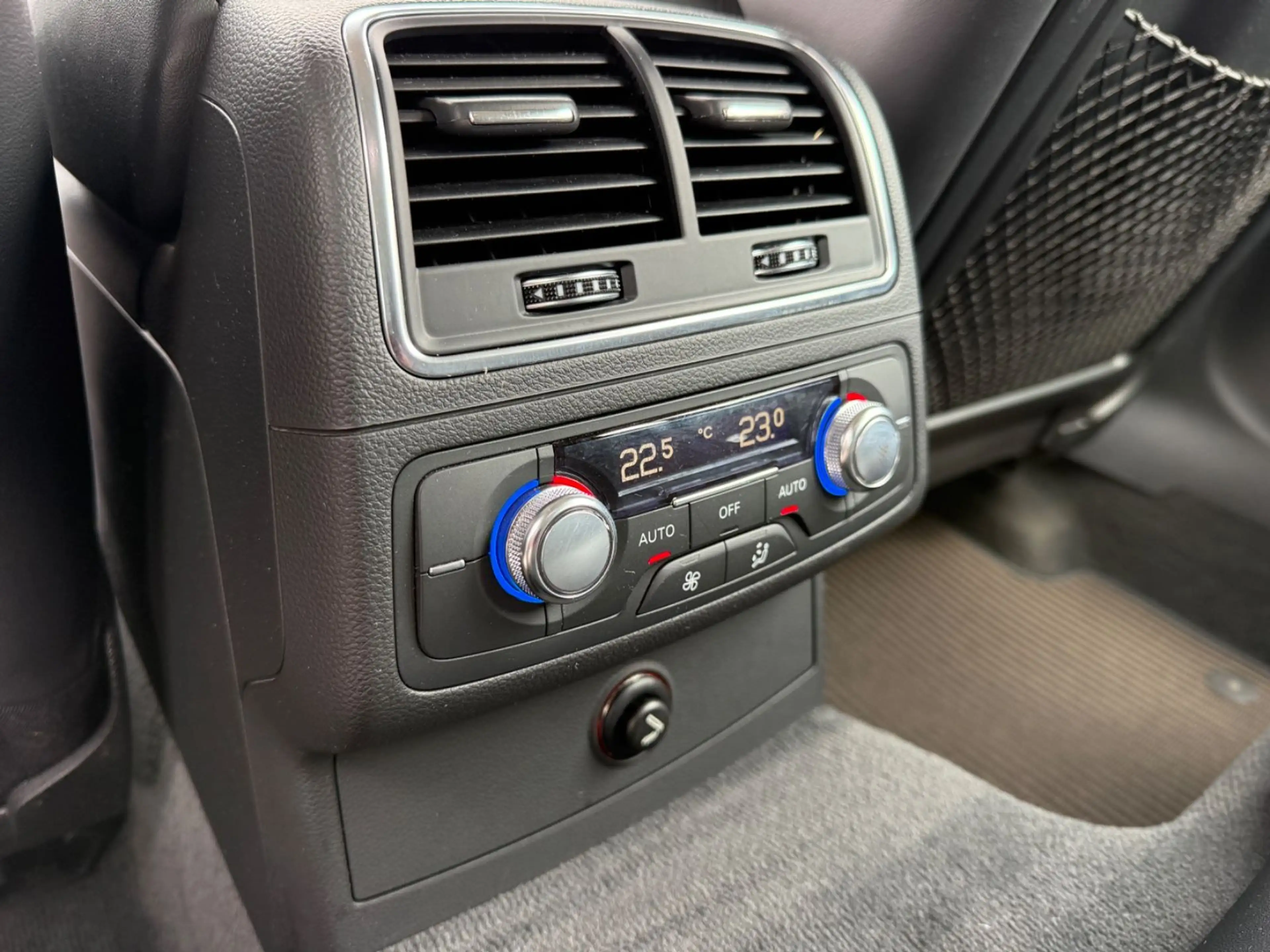 Audi A6 allroad quattro 3.0 TDI*KAMERA — photo 12