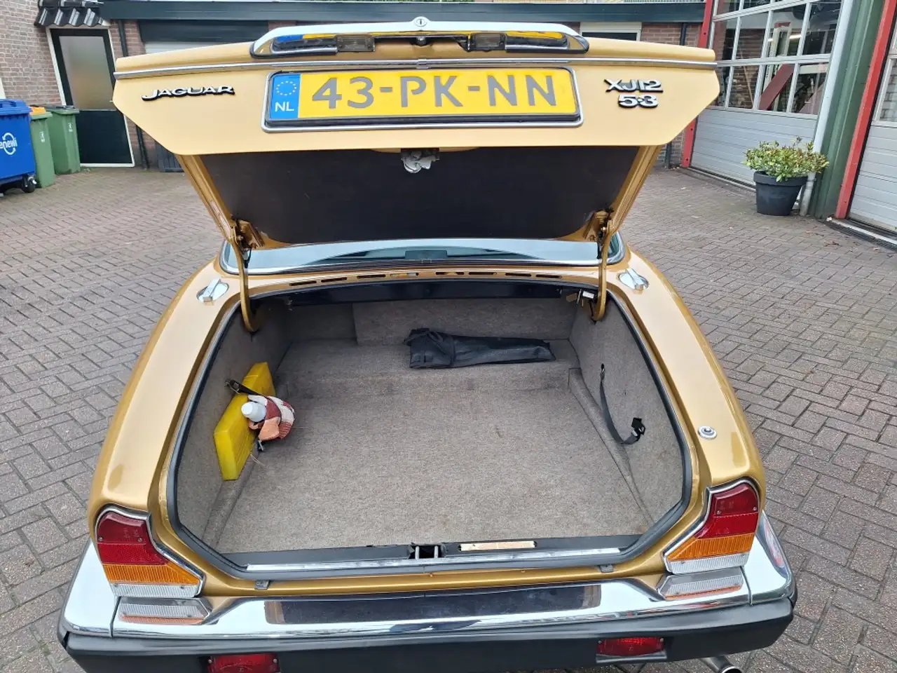Jaguar XJ 5.3 V12 de Luxe LWB, foto 8