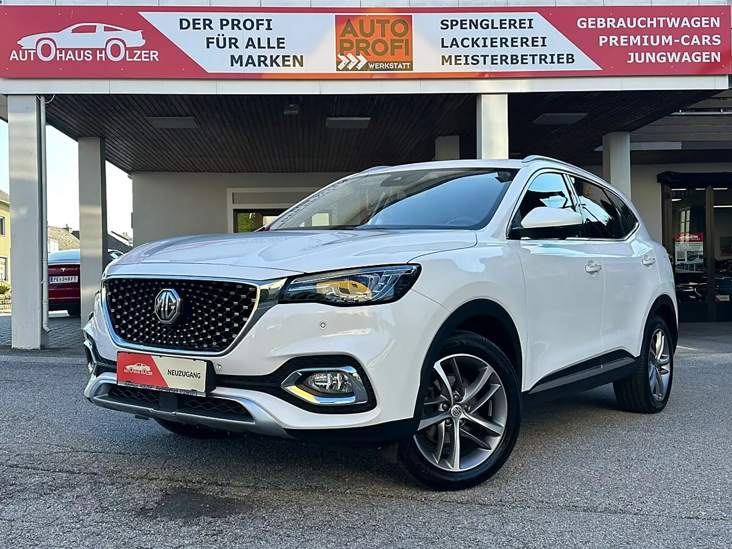 MG EHS 1.5 T-GDI LUXURY Plug-In Hybrid *Panorama, Keyl... Weiß - 1