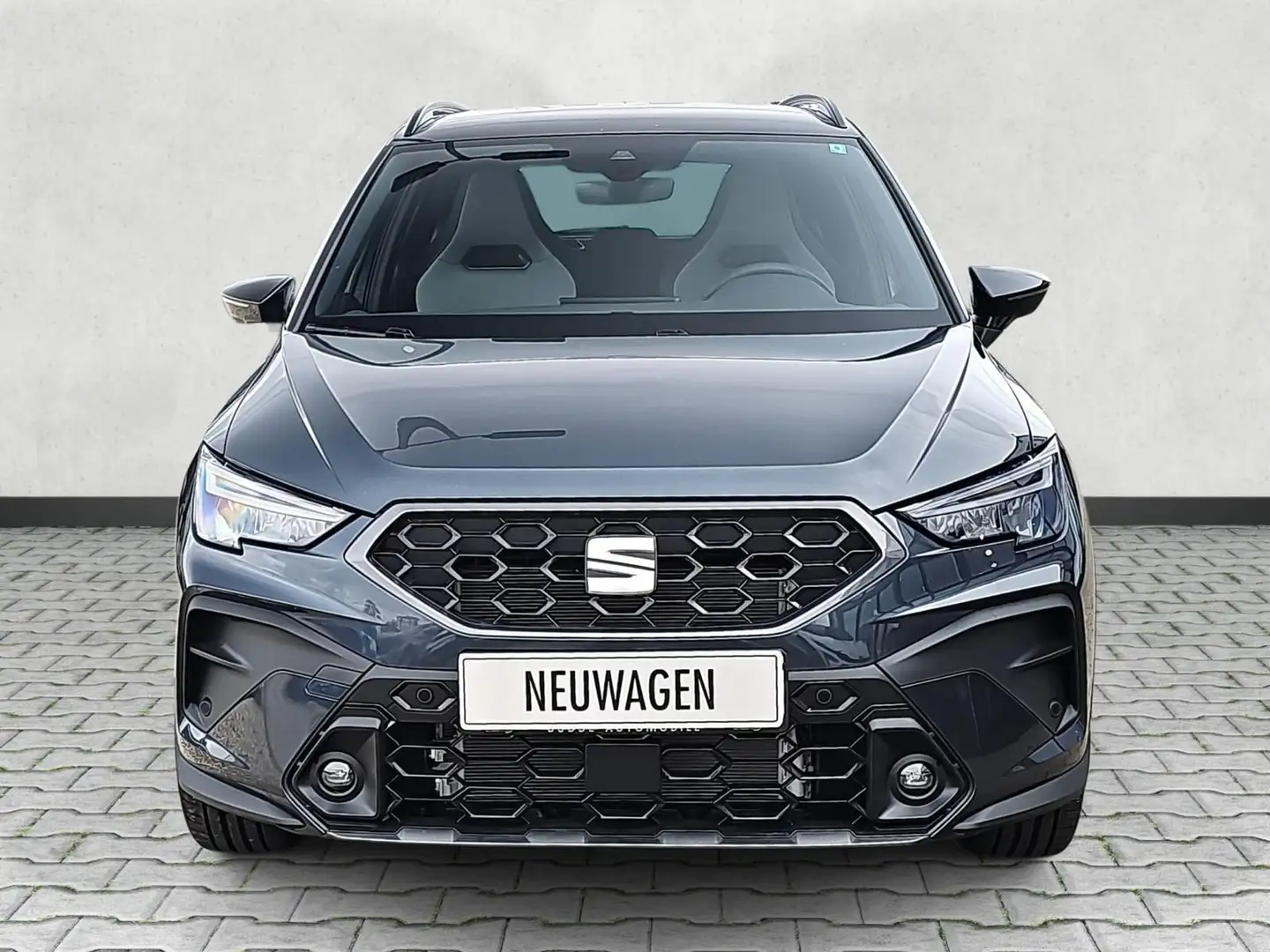 SEAT Arona 1.5 TSI 110 kW FR DSG 5JGar Tech-Paket Keyless ... Grau - 2