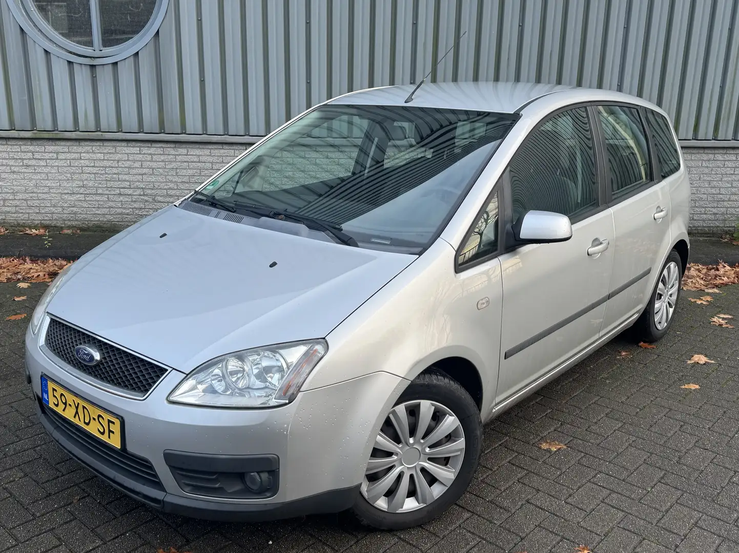Ford Focus C-Max 1.6-16V Trend Grijs - 1