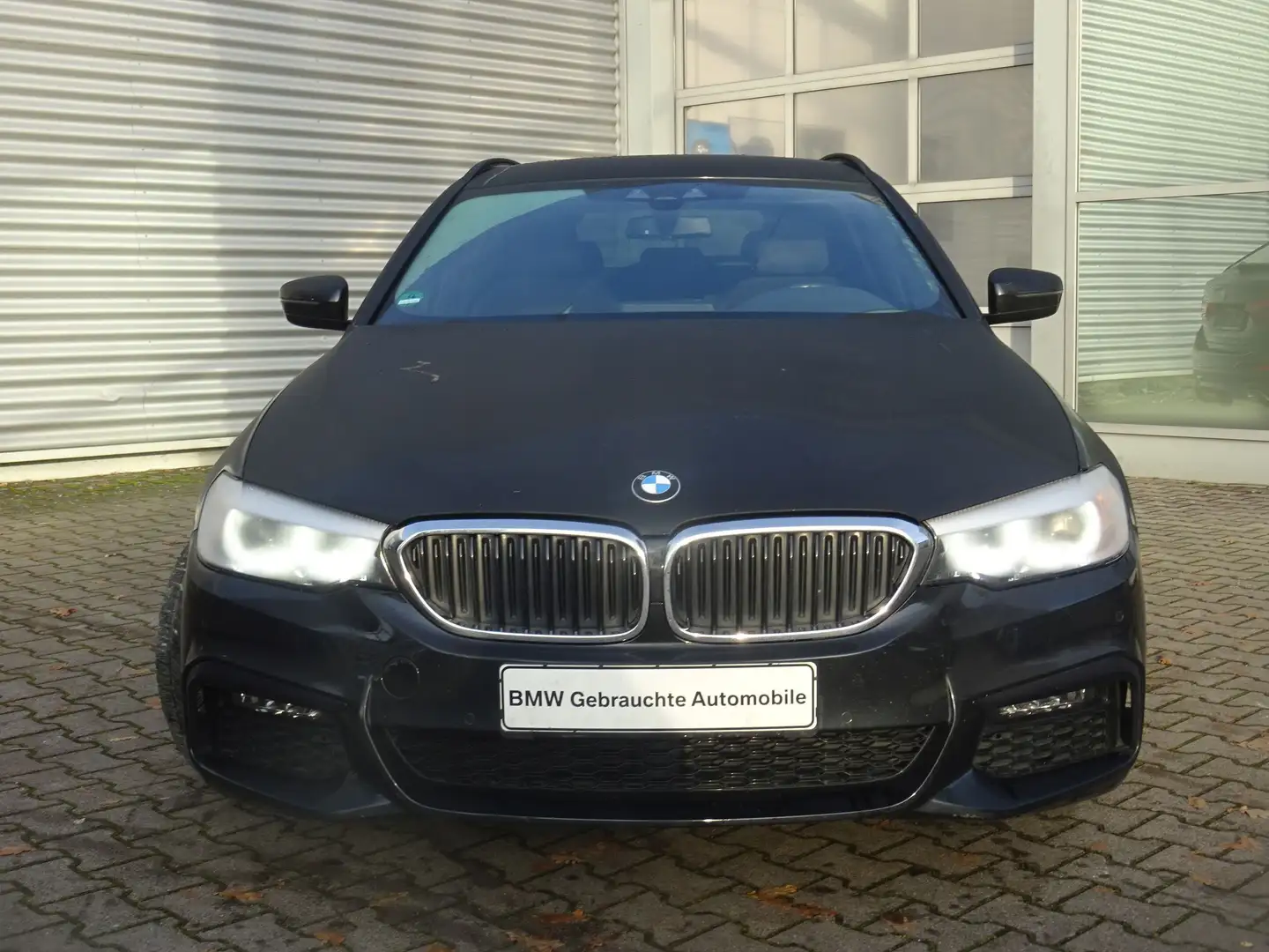 BMW 520 i Tour. M Sport Parkassist Kamera 19-LM SH Schwarz - 2