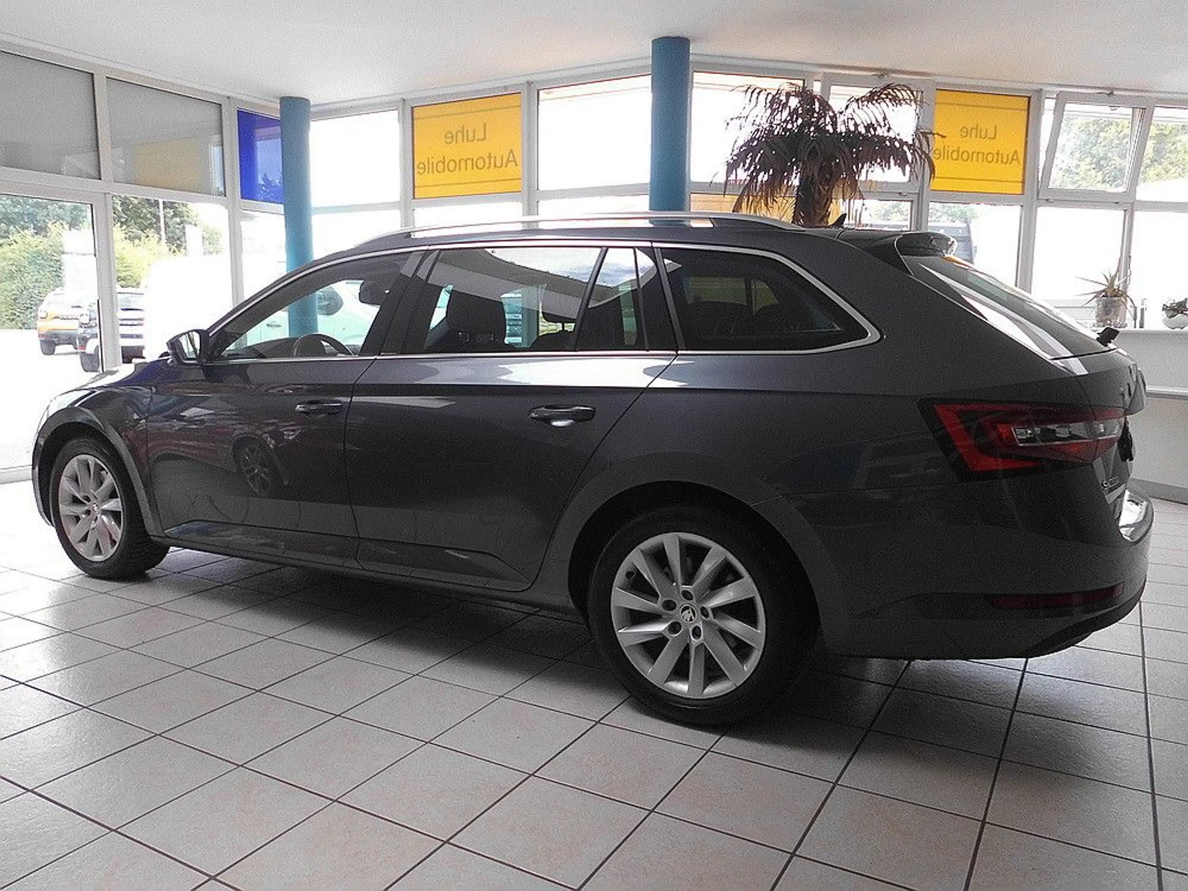 Skoda Superb Combi Style AHK/Panorama 1.Hand — photo 4