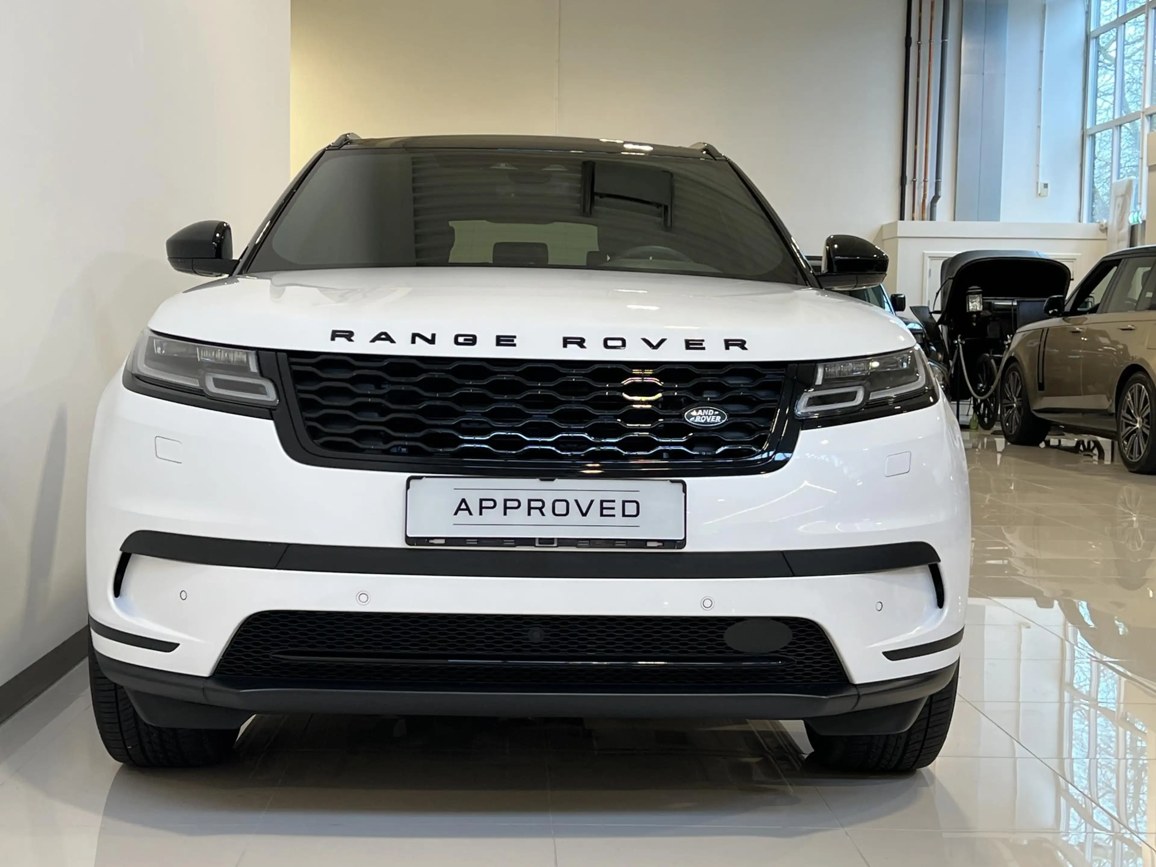 Land Rover Range Rover Velar 2.0 P400e S | Black Pack | Pano Schuif/Kanteldak | — photo 3