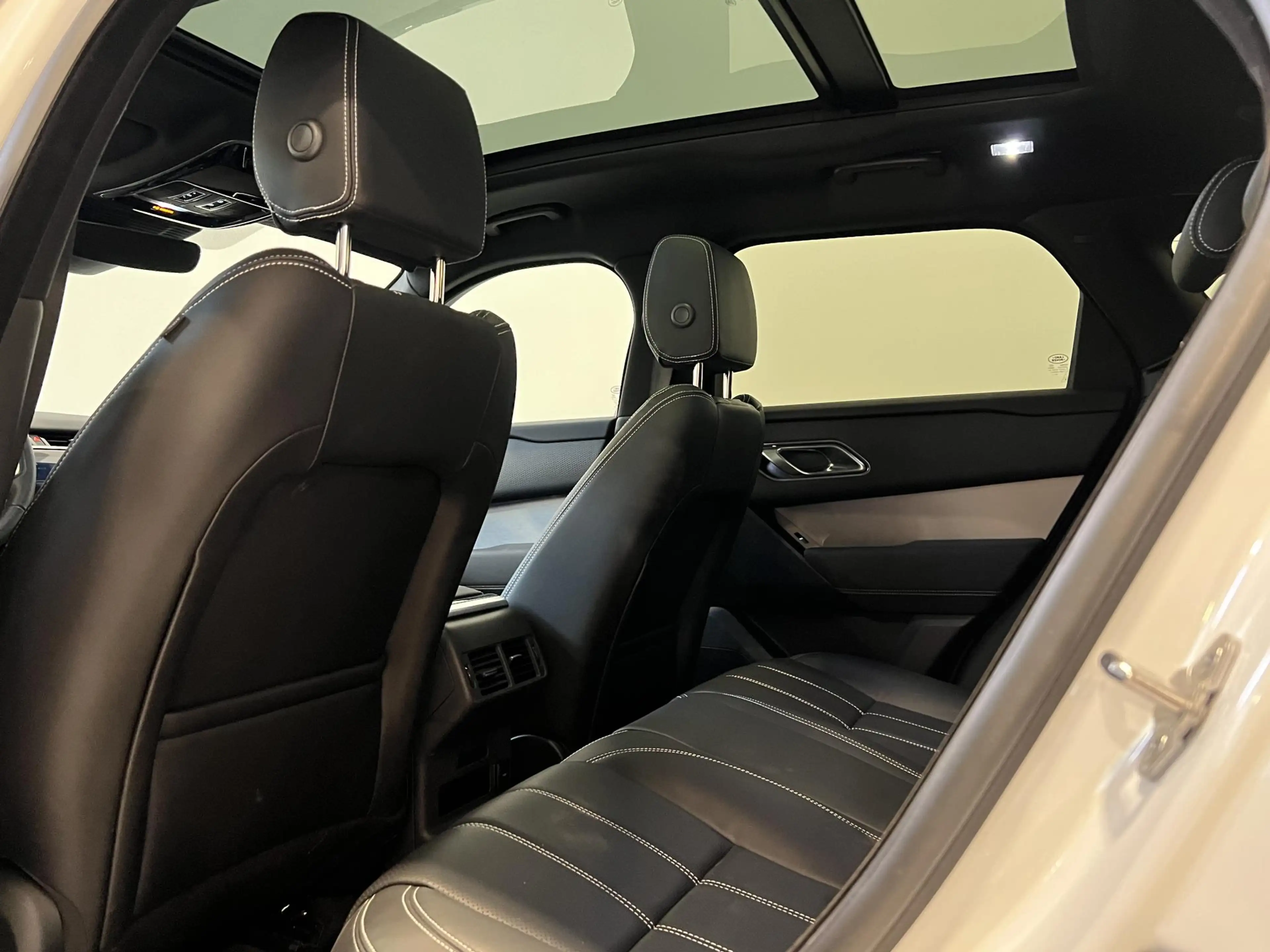 Land Rover Range Rover Velar 2.0 P400e S | Black Pack | Pano Schuif/Kanteldak | — photo 11