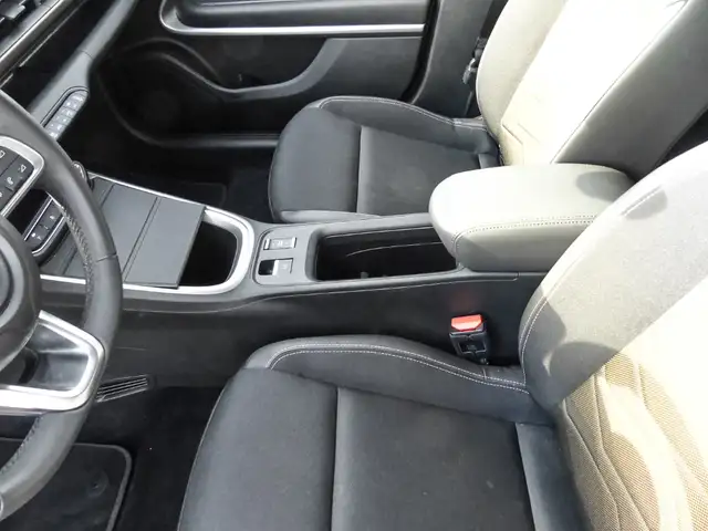 Jeep Avenger view 13