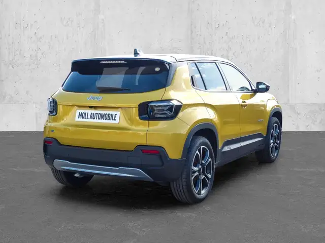 Jeep Avenger view 2
