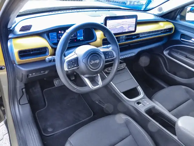 Jeep Avenger view 7