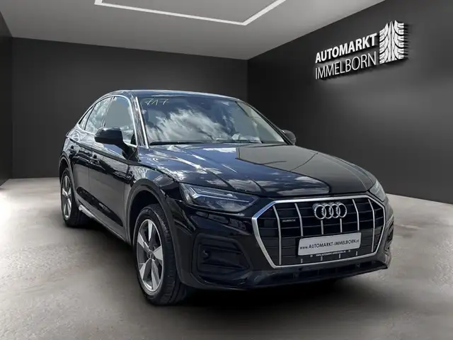 Audi Q5 view 2