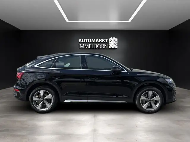 Audi Q5 view 7