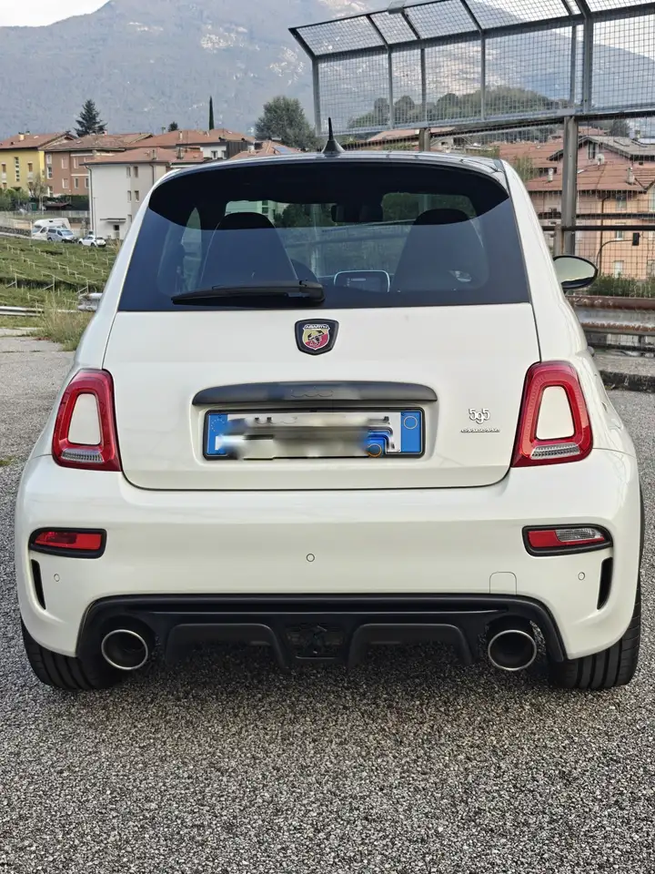 Abarth 595 2021