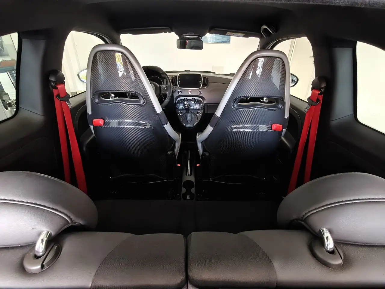 Abarth 595 2021 — фото 11