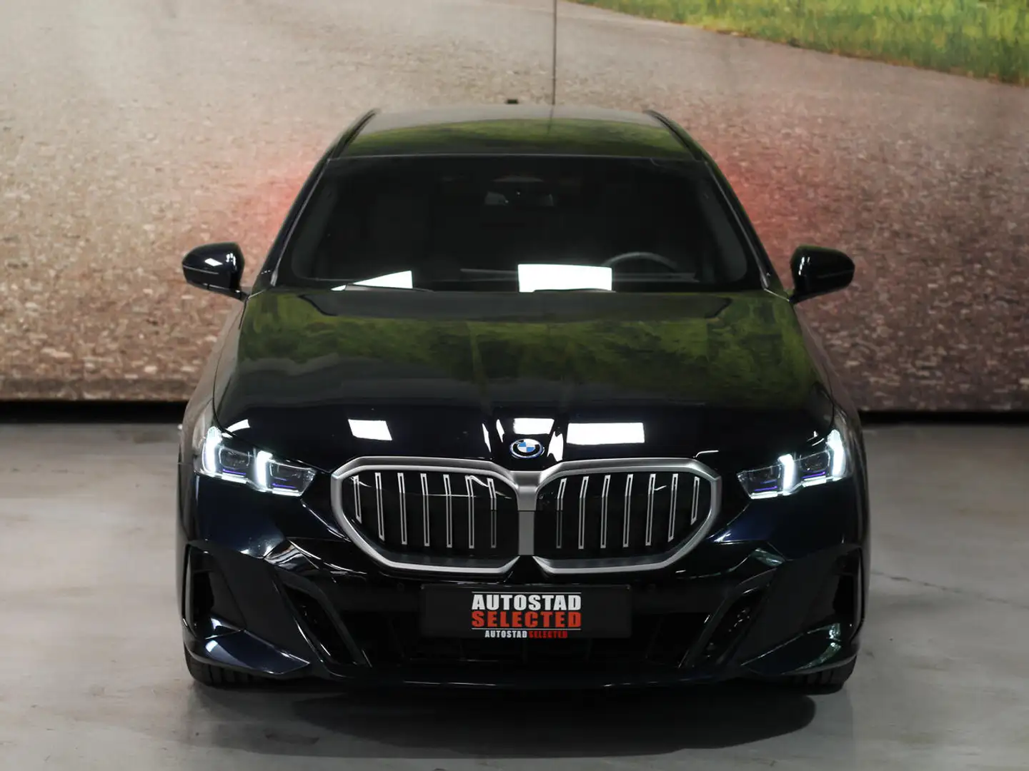BMW 530 e Touring M-Sport xDrive Noir - 2