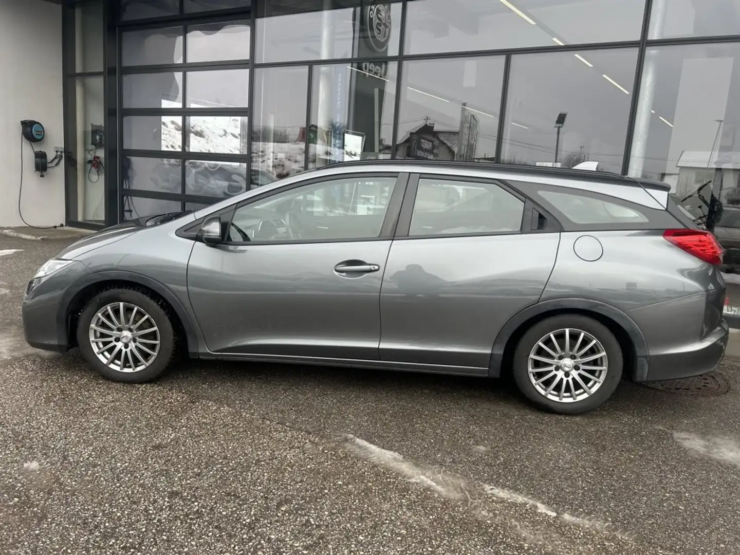 Honda Civic Tourer 1,6i D-Tec Comfort Grau - 2