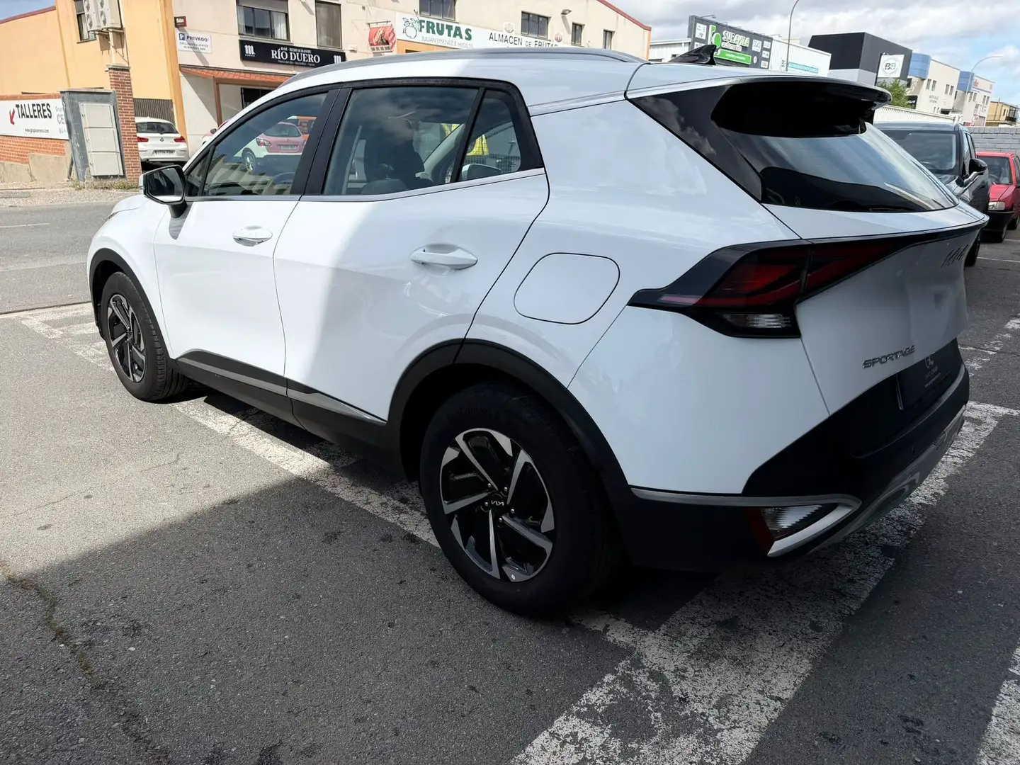 Kia Sportage 1.6 T-GDi MHEV Drive 150 Blanco - 2