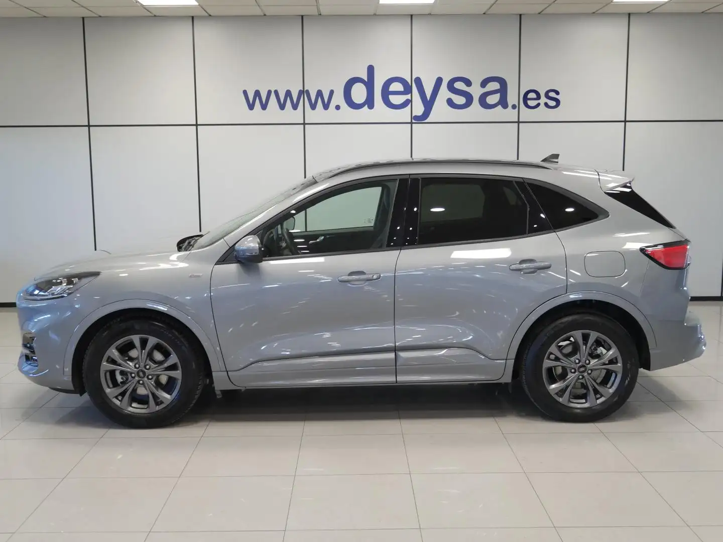 Ford Kuga ST-Line X 2.5 Duratec FHEV Auto Plateado - 2