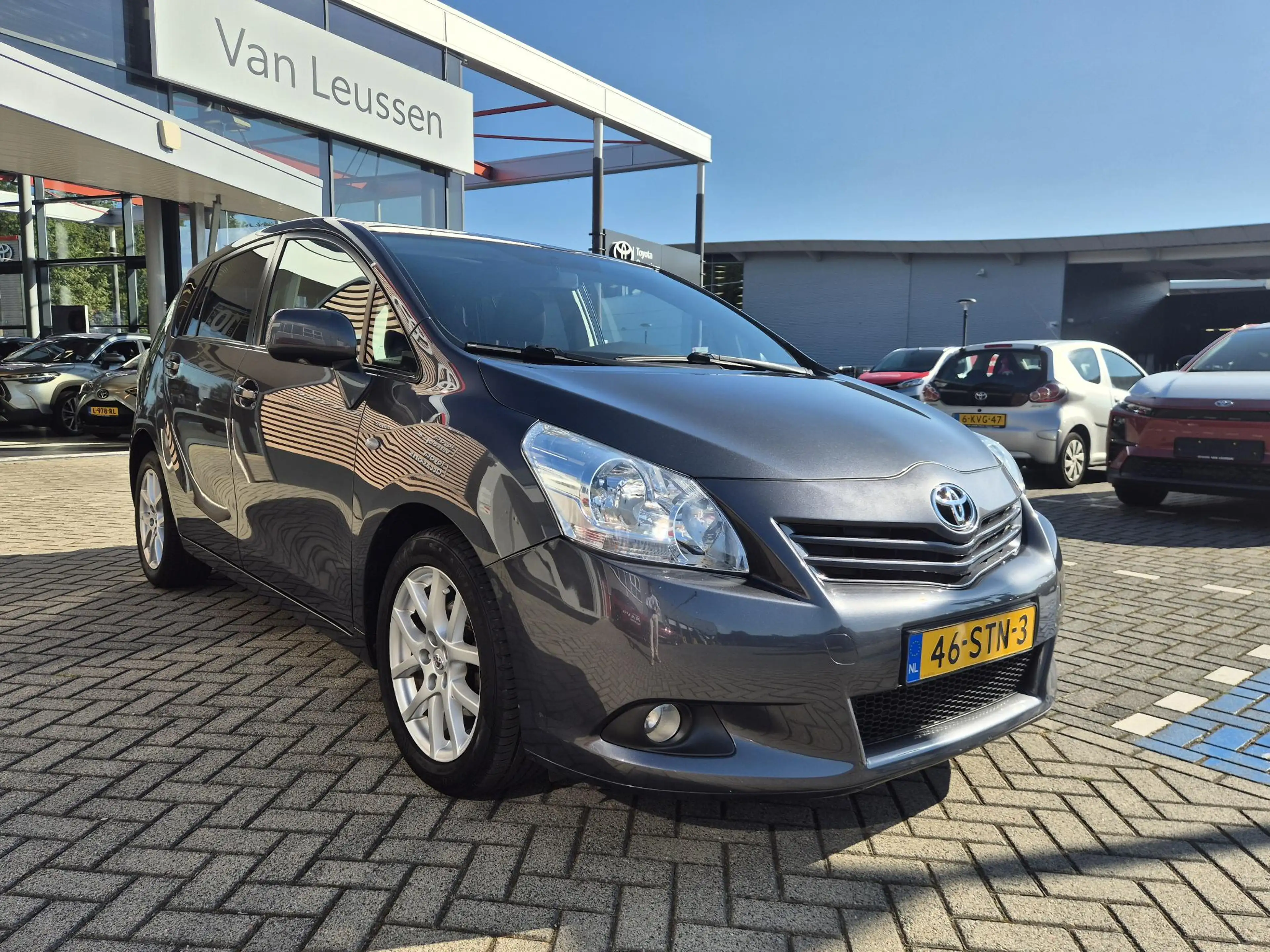 Toyota Verso 1.8 VVT-i Business AUTOMAAT NAVI — photo 9