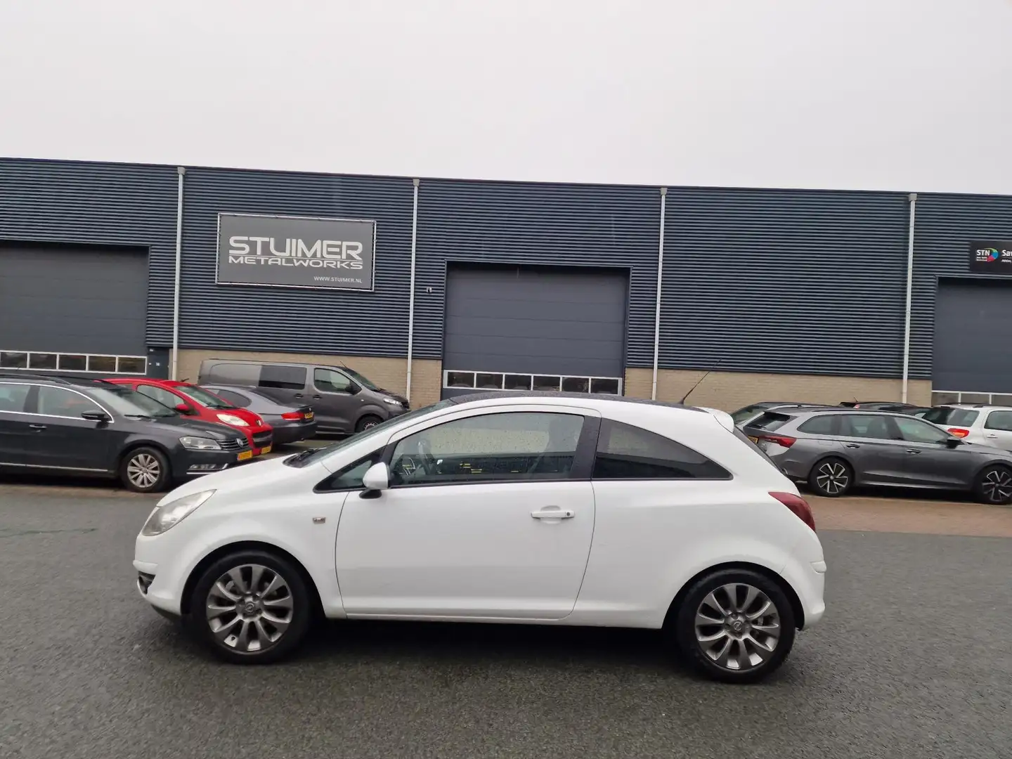 Opel Corsa 1.4-16V Color Edition AIRCO CRUISE TREKHAAK Weiß - 2