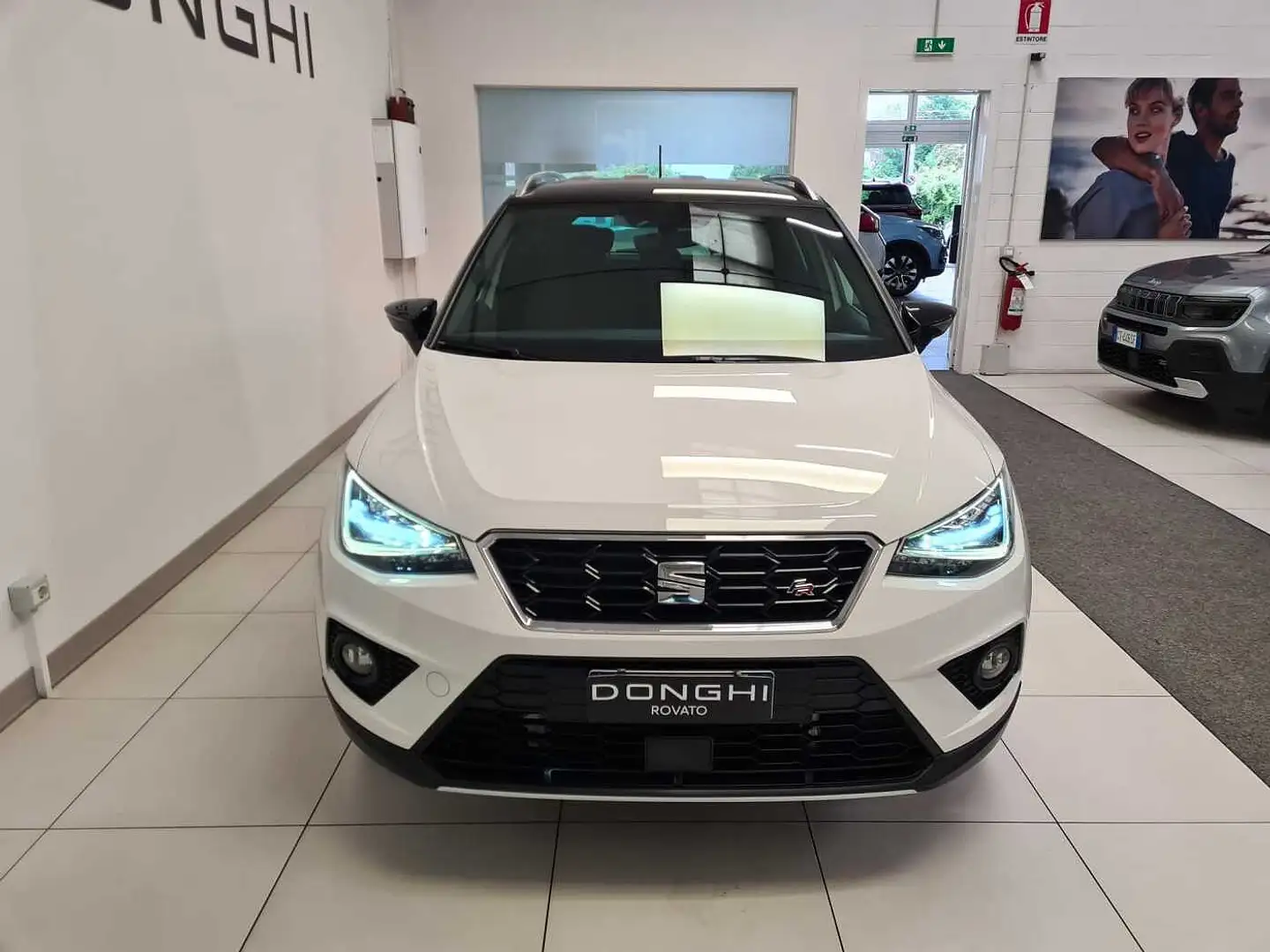 SEAT Arona FR 1.0 EcoTSI 115 CV DSG Biały - 2