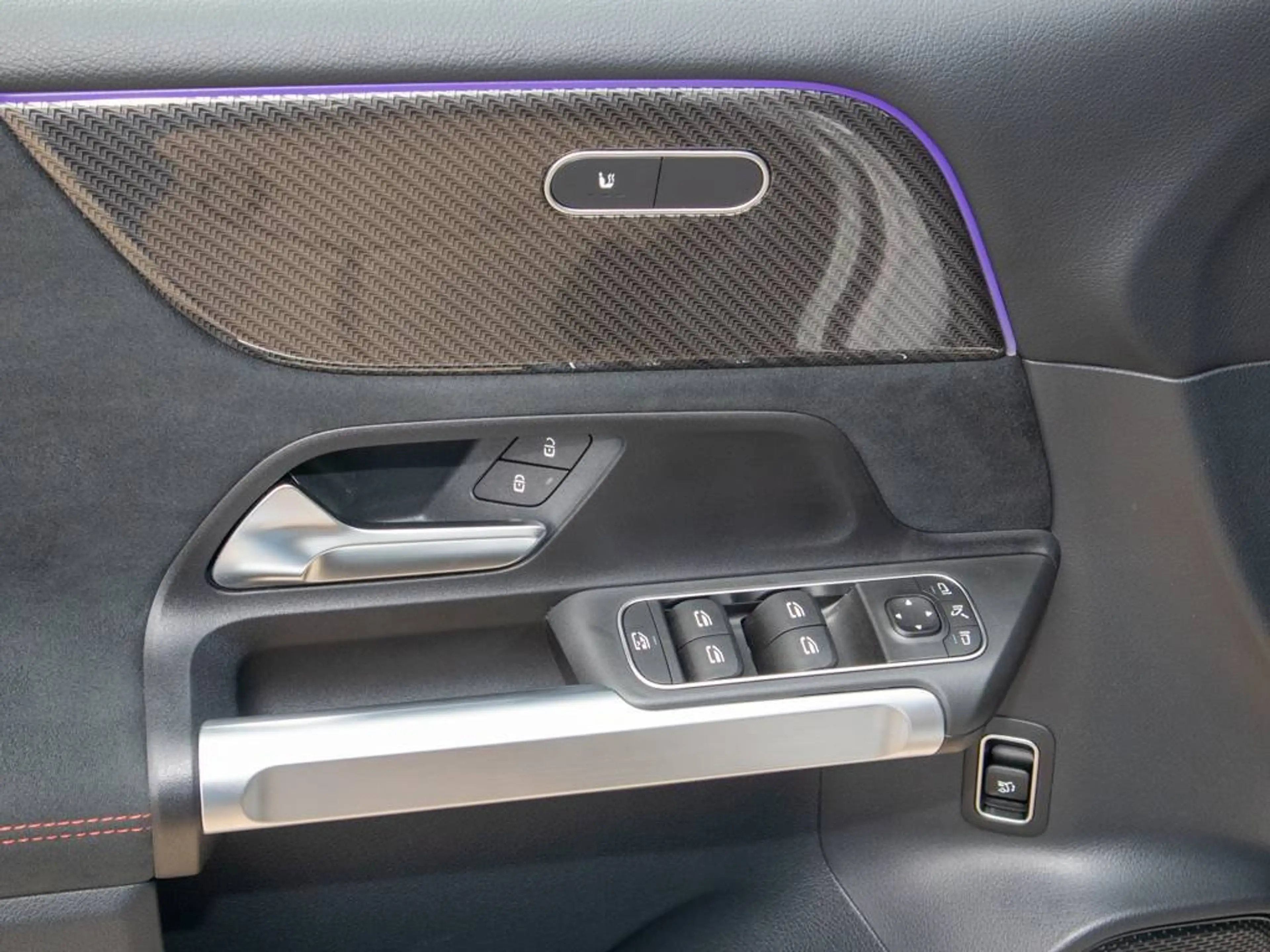 Mercedes-Benz GLB 35 AMG AMG GLB 35 4M. AHK+Kamera+PTS+Ad.Sound+Multib+20 — photo 11