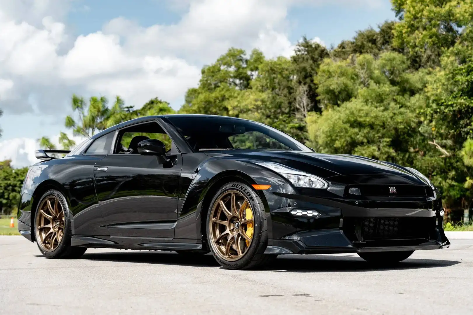 Nissan GT-R GT-R T Spec Schwarz - 2