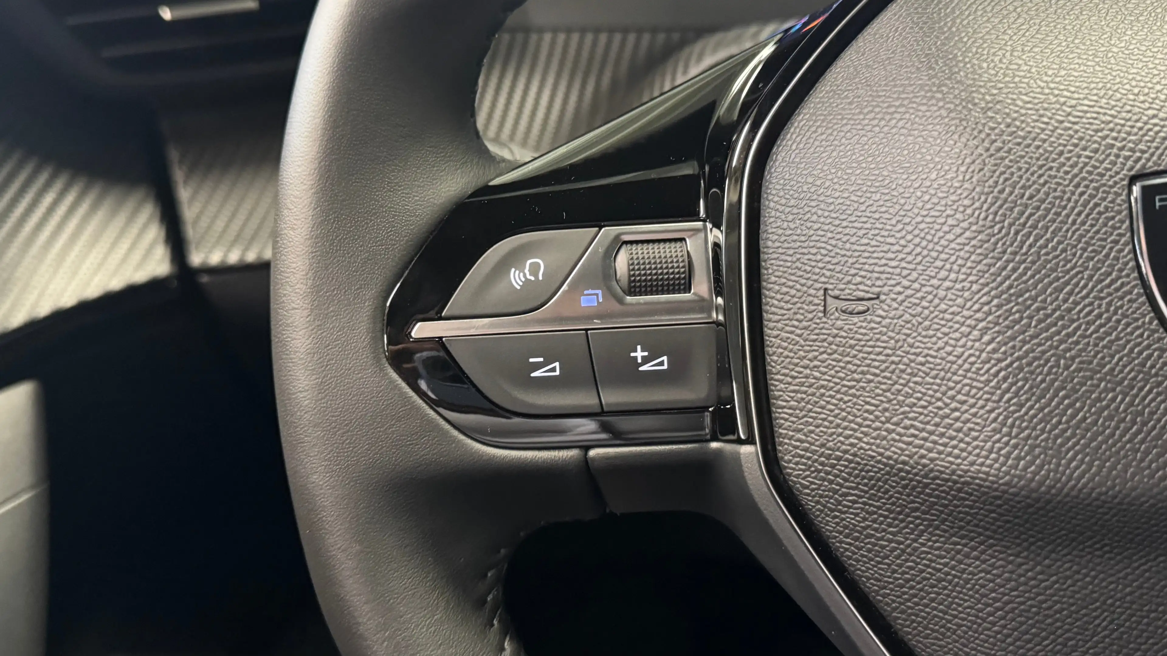 Peugeot 2008 1.2 HYBRID 145PK ALLURE AUTOMAAT / TOT 8 JAAR GARA — photo 22