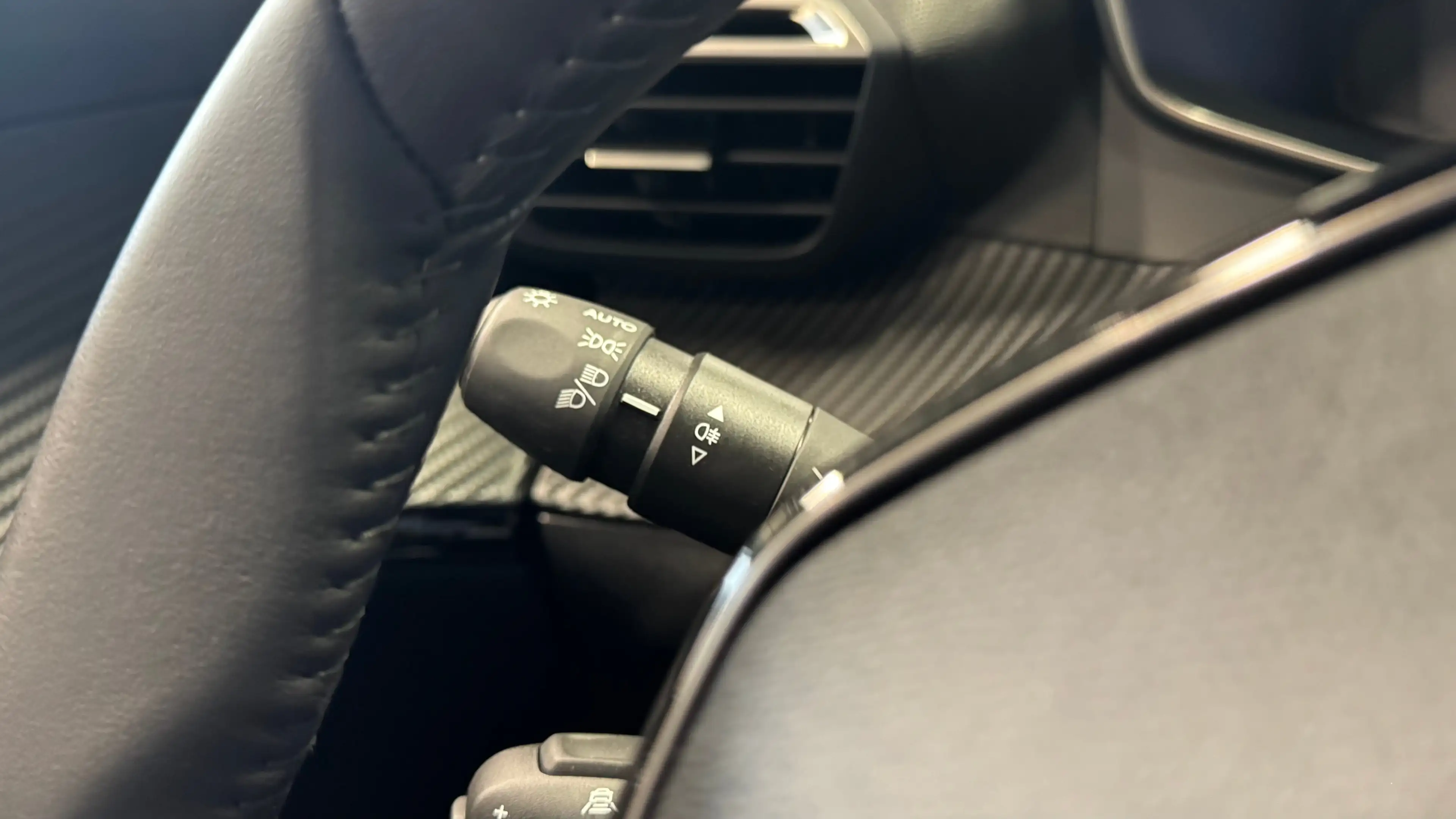 Peugeot 2008 1.2 HYBRID 145PK ALLURE AUTOMAAT / TOT 8 JAAR GARA — photo 21
