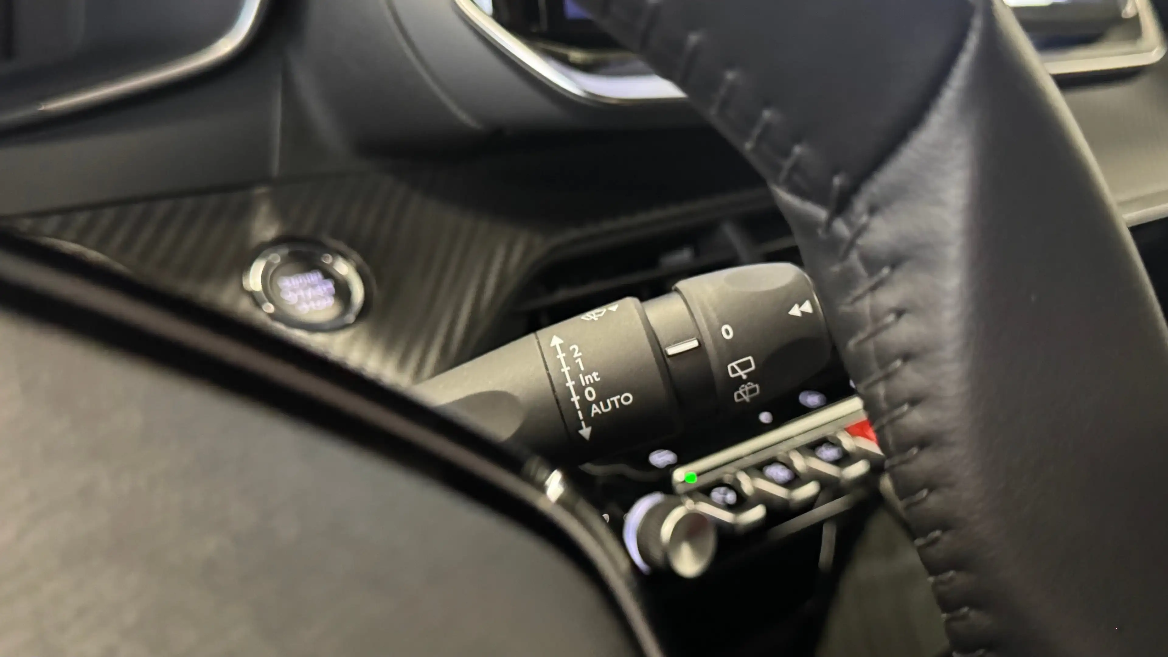 Peugeot 2008 1.2 HYBRID 145PK ALLURE AUTOMAAT / TOT 8 JAAR GARA — photo 25