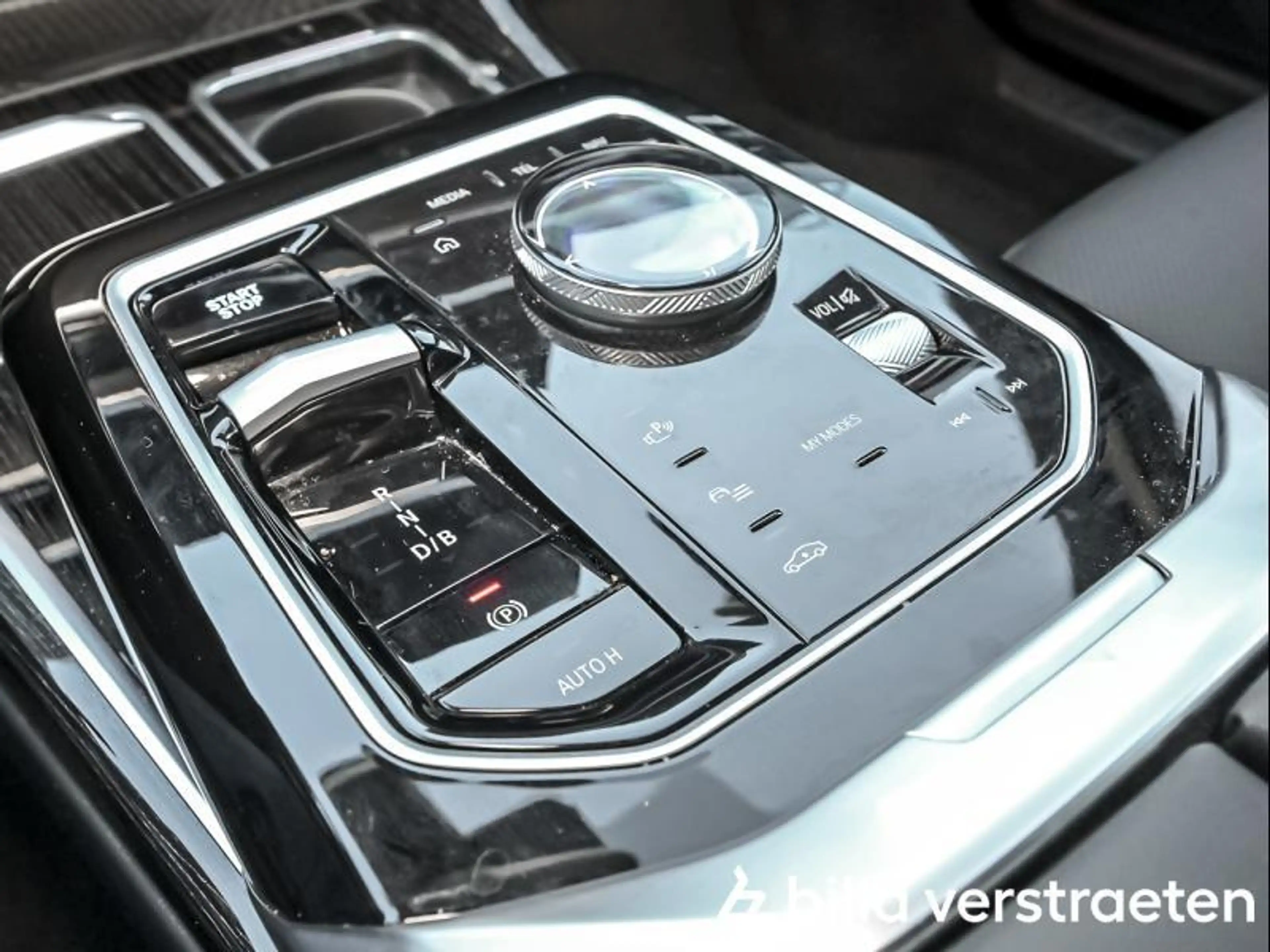 BMW i7 eDrive50 M-SPort - PANO - DASP - PASP - MASSAGE — photo 11