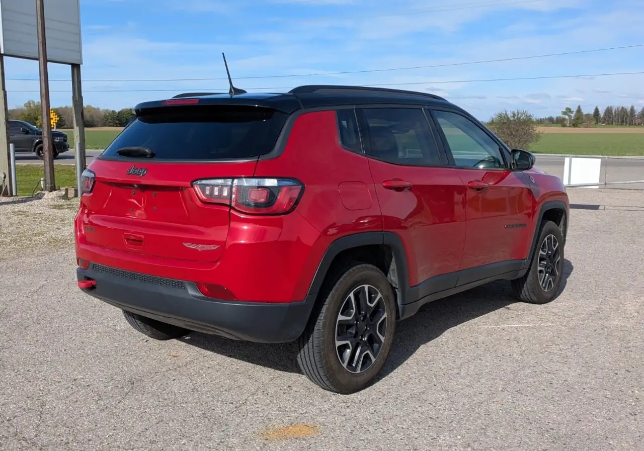 Jeep Compass photo Jeep Compass