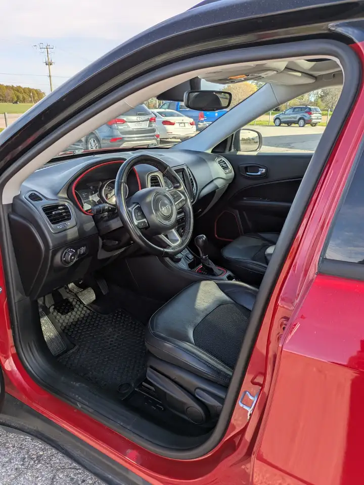 Jeep Compass photo Jeep Compass