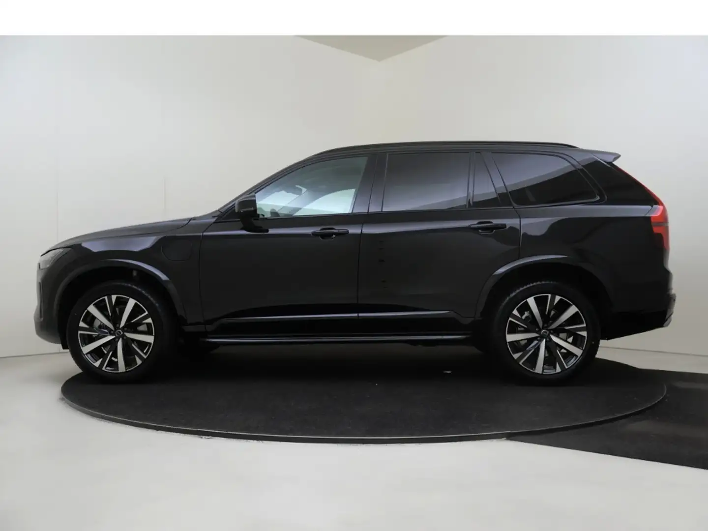 Volvo XC90 T8 AWD Plus Dark | NIEUW MODEL | 1005KM | Panorama Zwart - 2