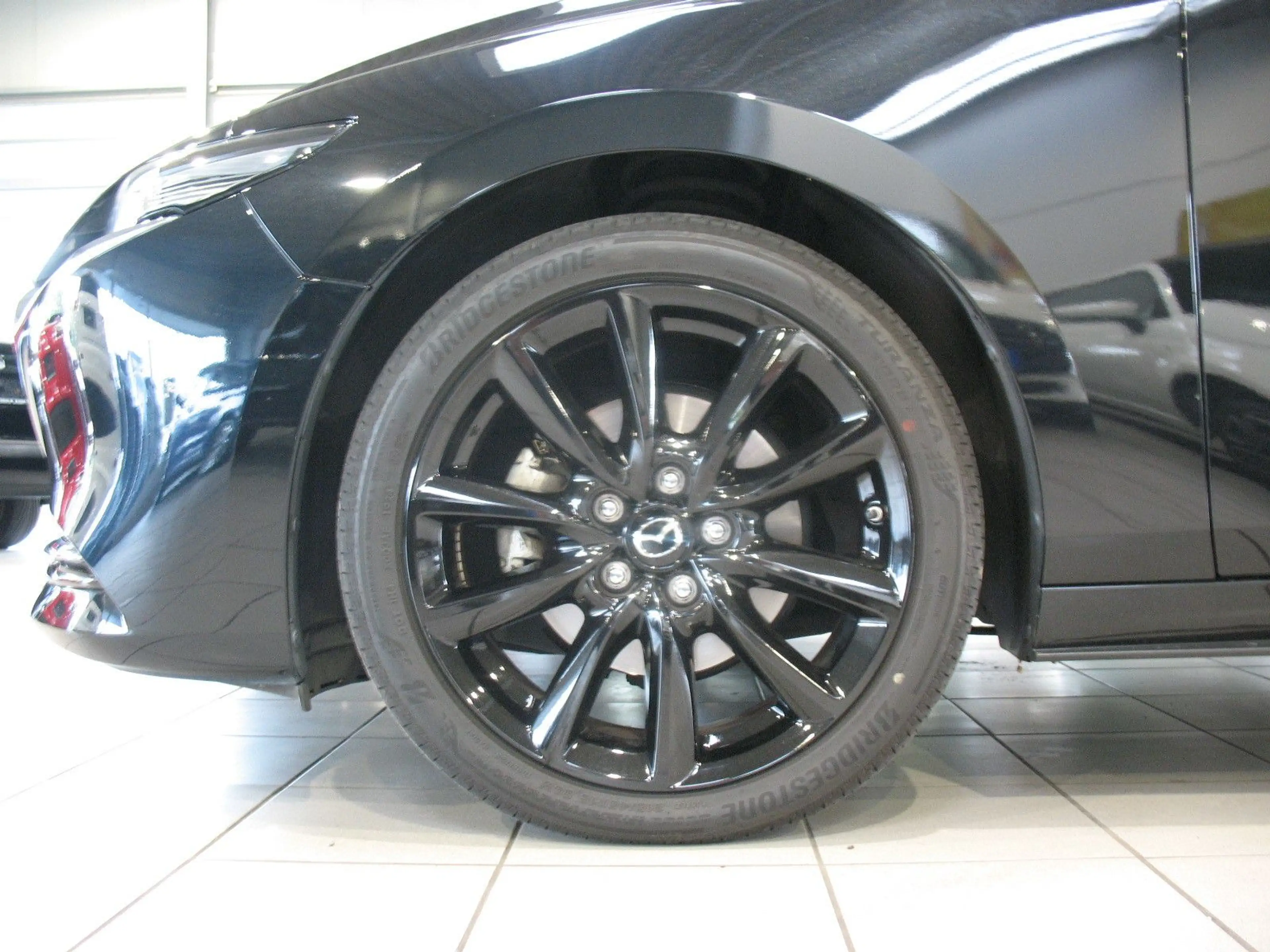 Mazda 3 Fastback e-Skyactiv-X 2.0 M Hybrid *LED*NAVI* — photo 5