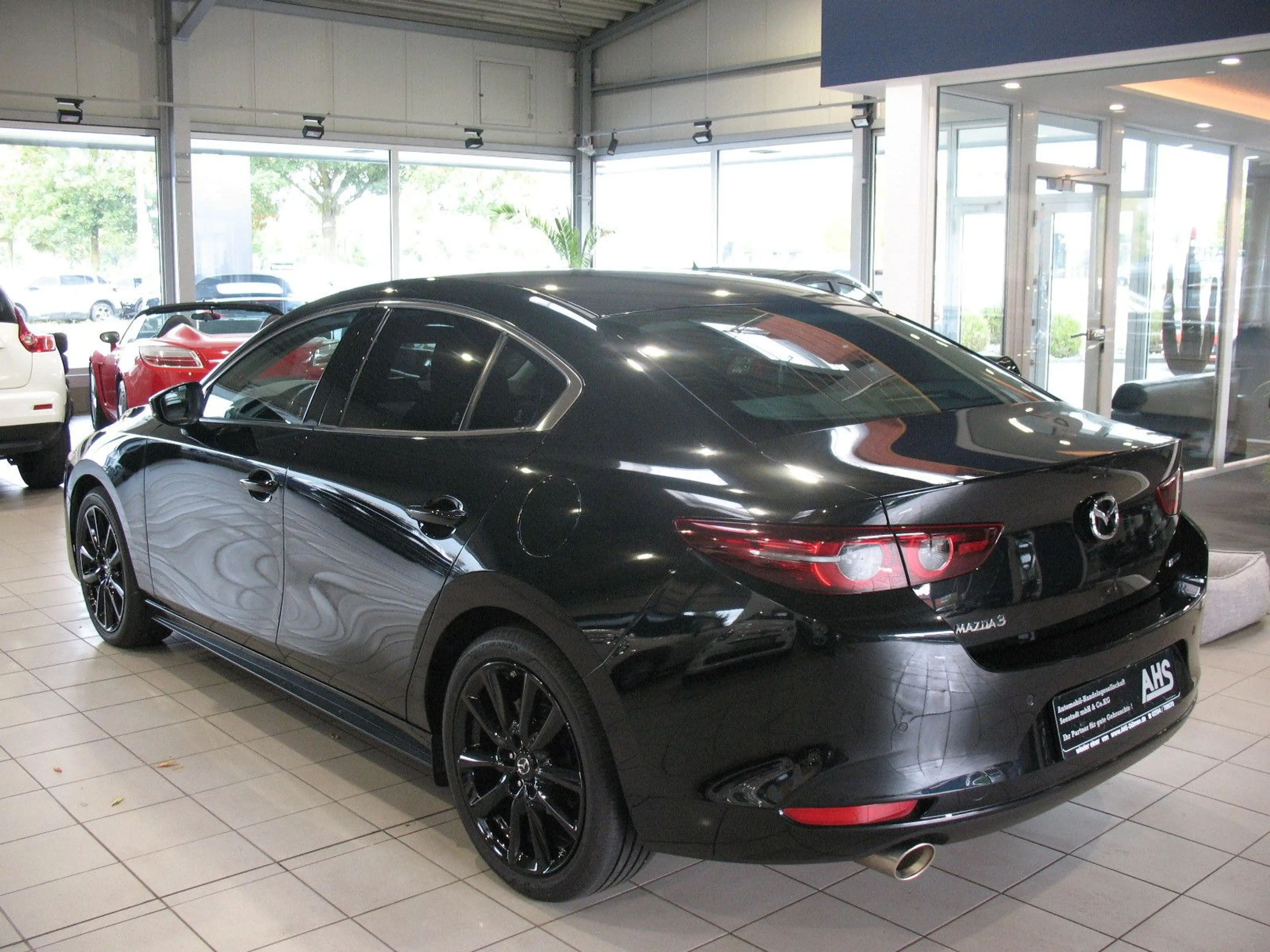 Mazda 3 Fastback e-Skyactiv-X 2.0 M Hybrid *LED*NAVI* — photo 3