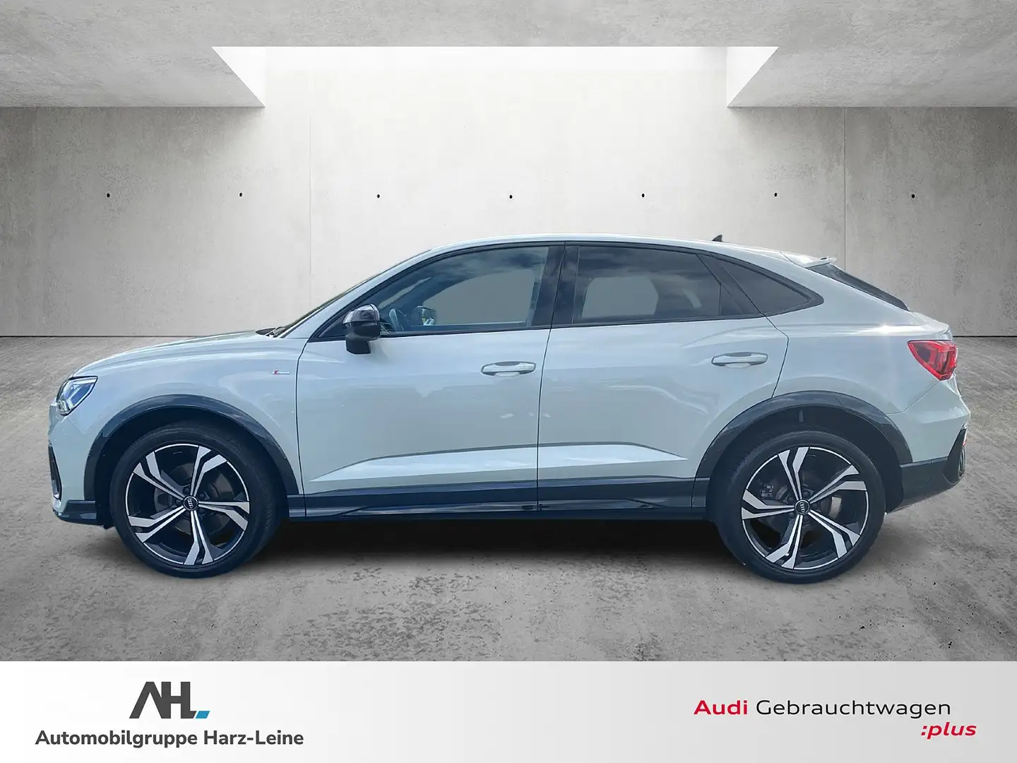 Audi Q3 Sportback 40 TDI S line quattro S-tronic AHK VC Na Silber - 2