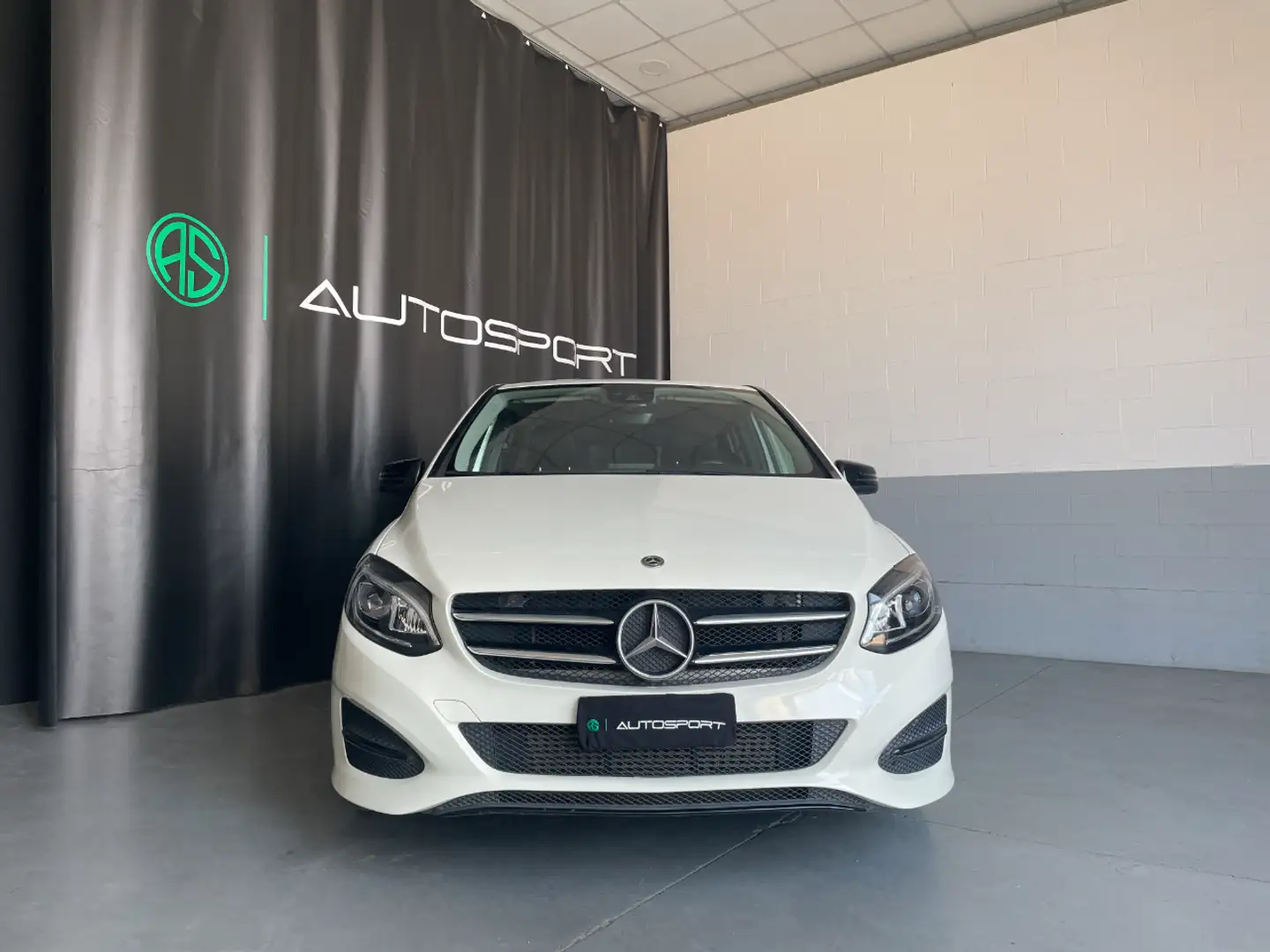 Mercedes-Benz B 180 B 180 CDI Automatic Sport Bianco - 2