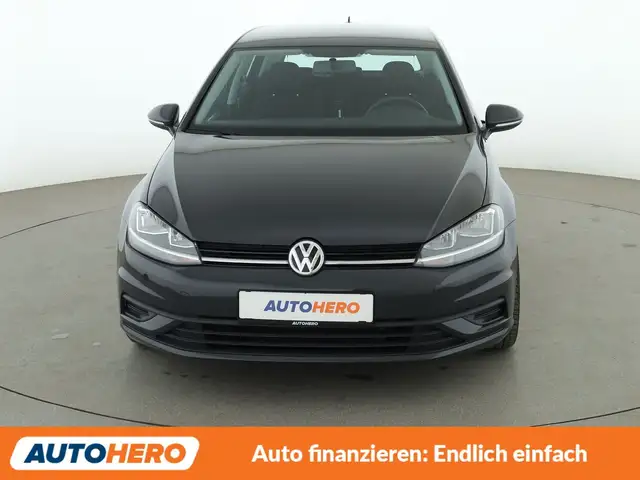 Volkswagen Golf view 9