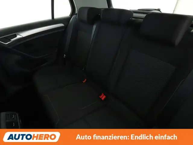 Volkswagen Golf view 14