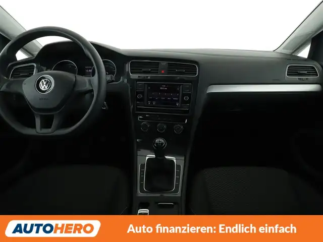 Volkswagen Golf view 12