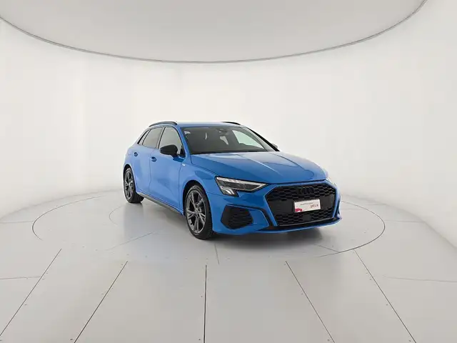 Audi A3 view 6