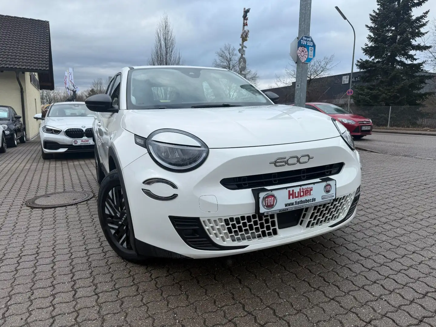 Fiat 600 Hybrid 125-Jahre-Sonderedition Navi LED PDC Weiß - 1