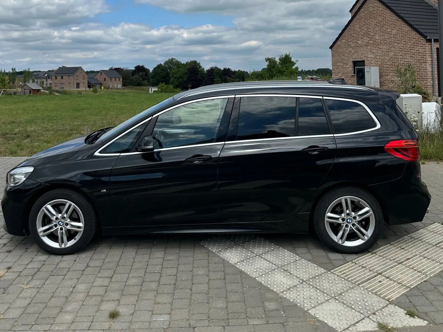 BMW 218 Gran Tourer 7pl Pack M Auto Noir - 2