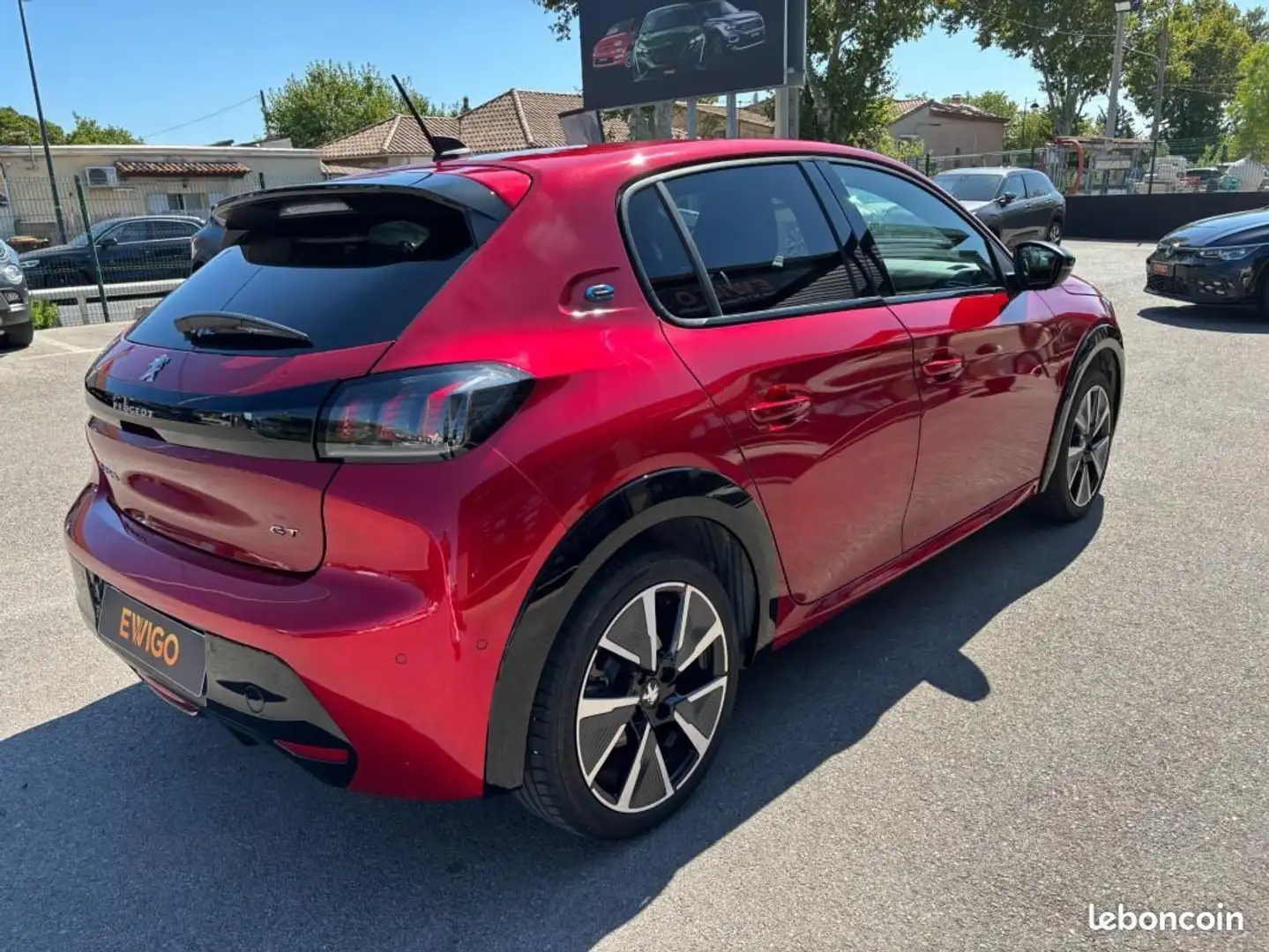Peugeot 208 E-208 II ELECTRIQUE 136 GT 50 KWH Rouge - 2