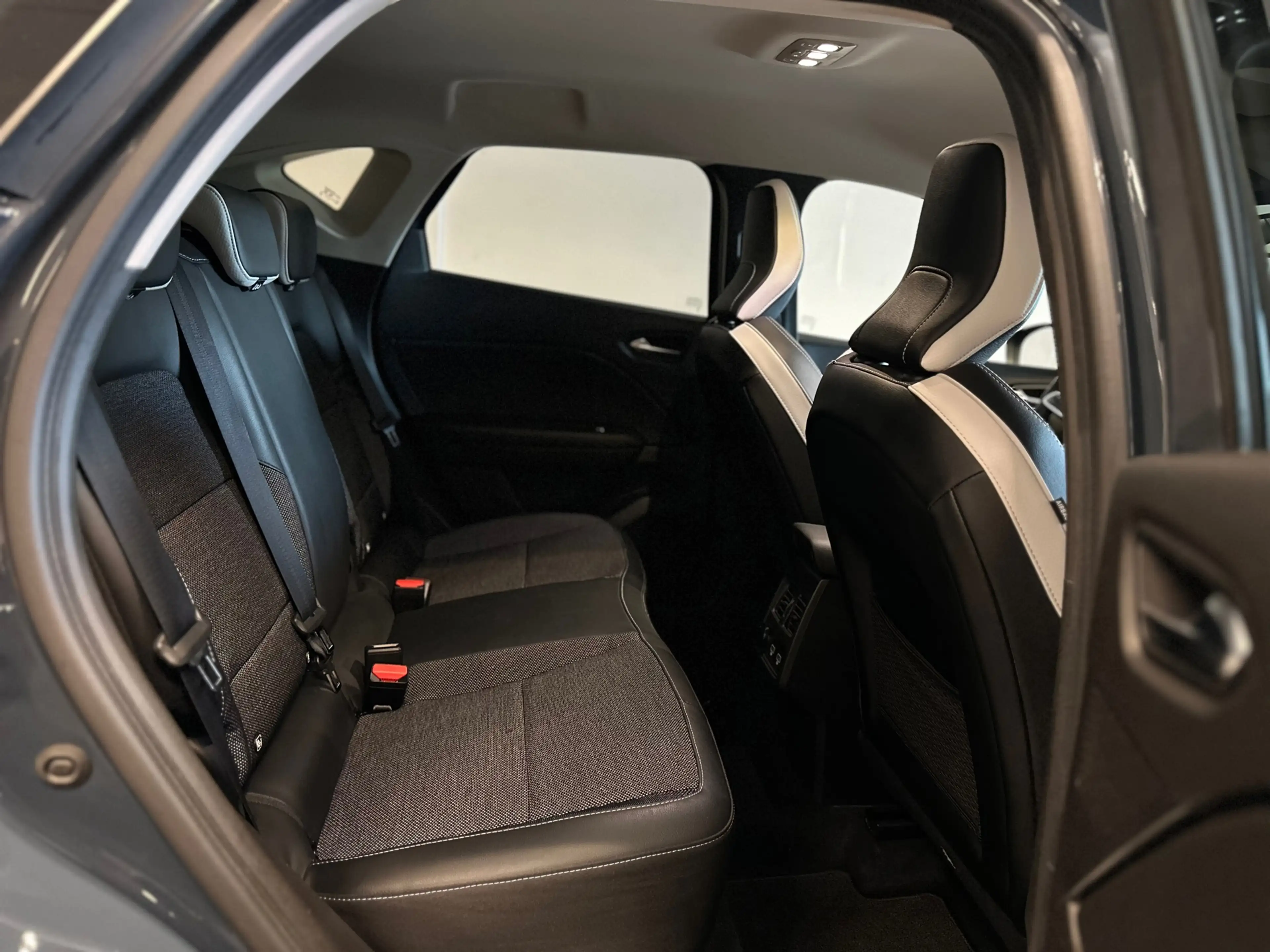Renault Captur 1.0 TCe 90 Intens , 1e eig , org Ned , nw staat , — photo 17