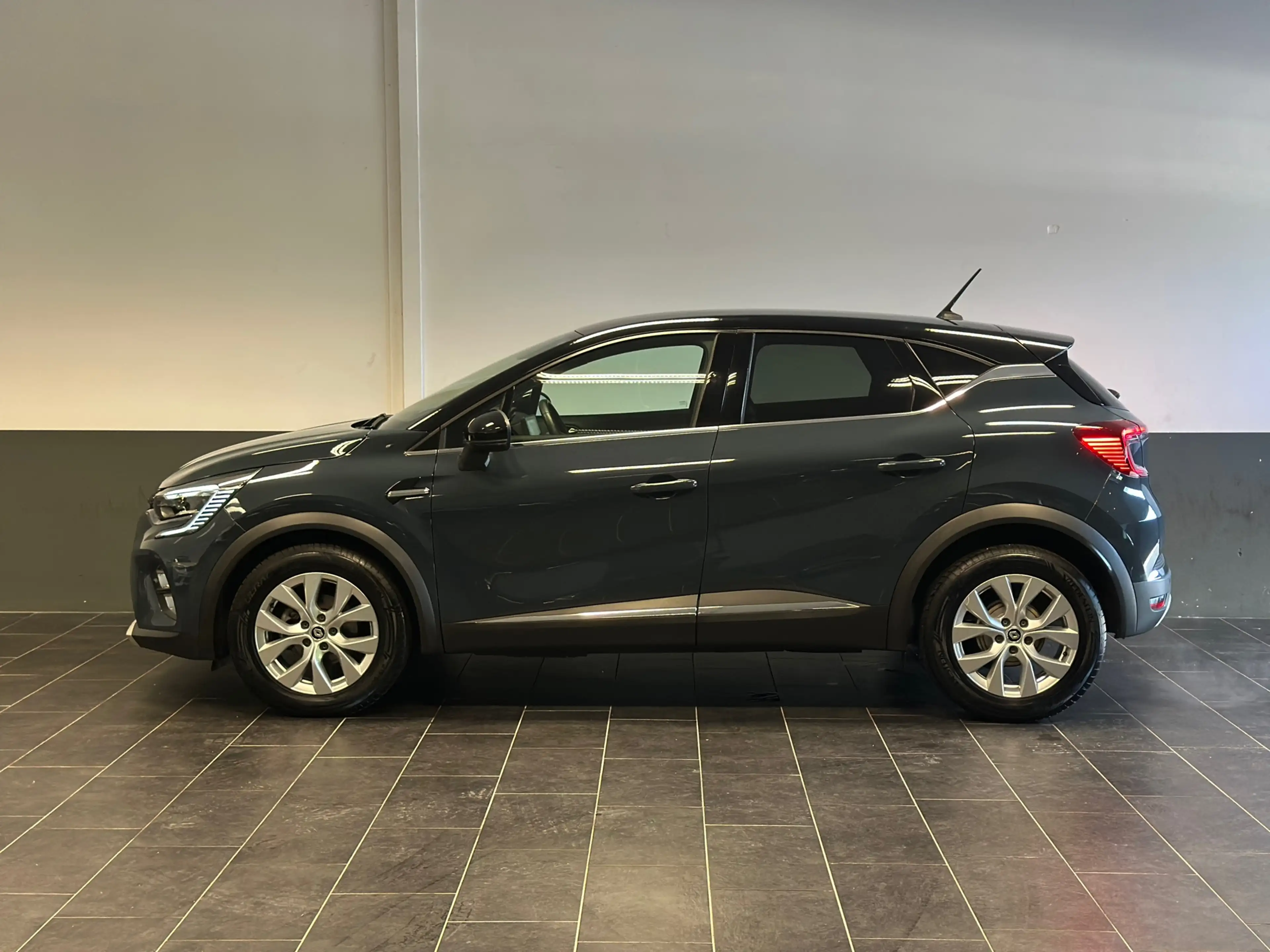 Renault Captur 1.0 TCe 90 Intens , 1e eig , org Ned , nw staat , — photo 4