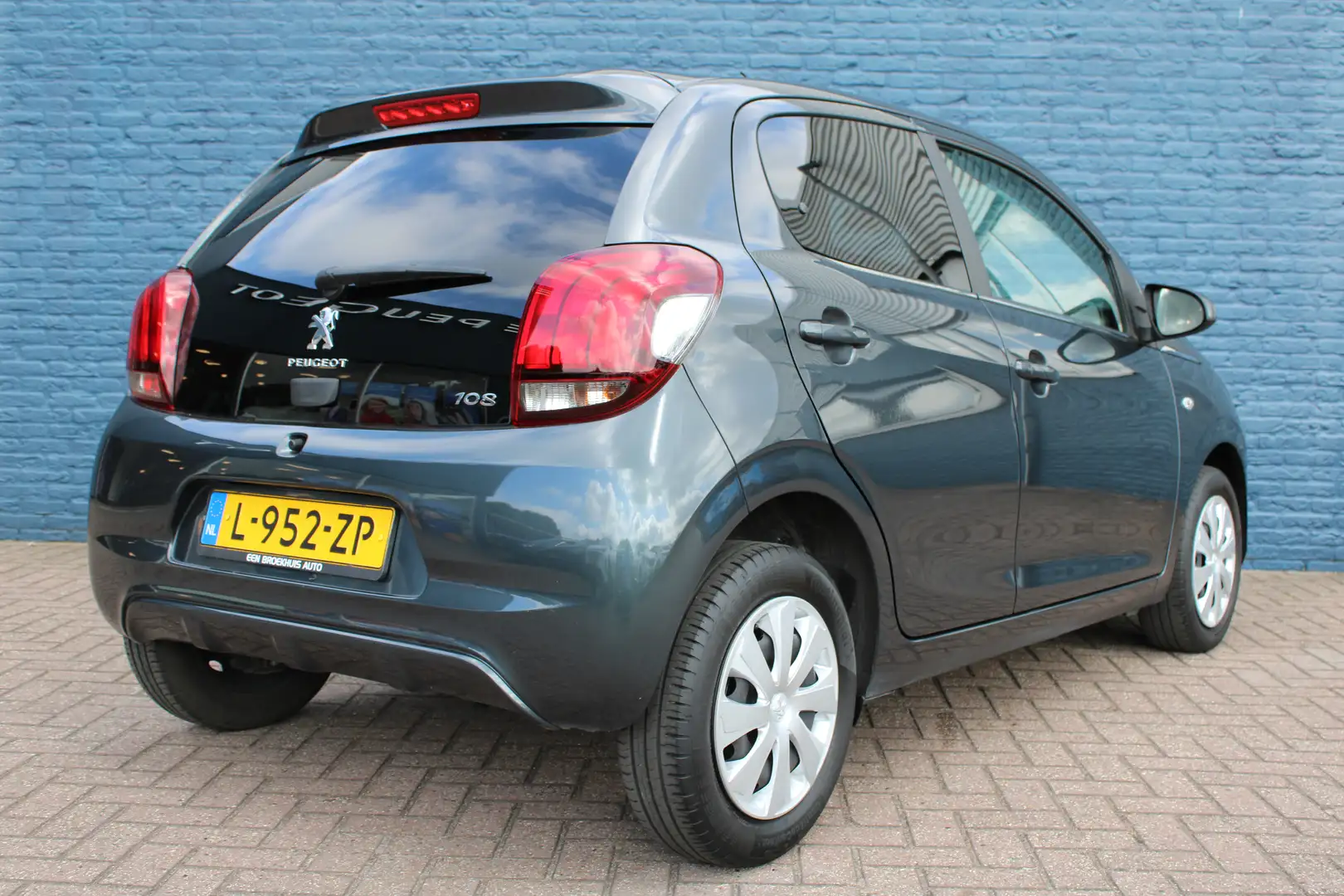 Peugeot 108 1.0 e-VTi Active | Achterbank in delen neerklapbaa Gris - 2